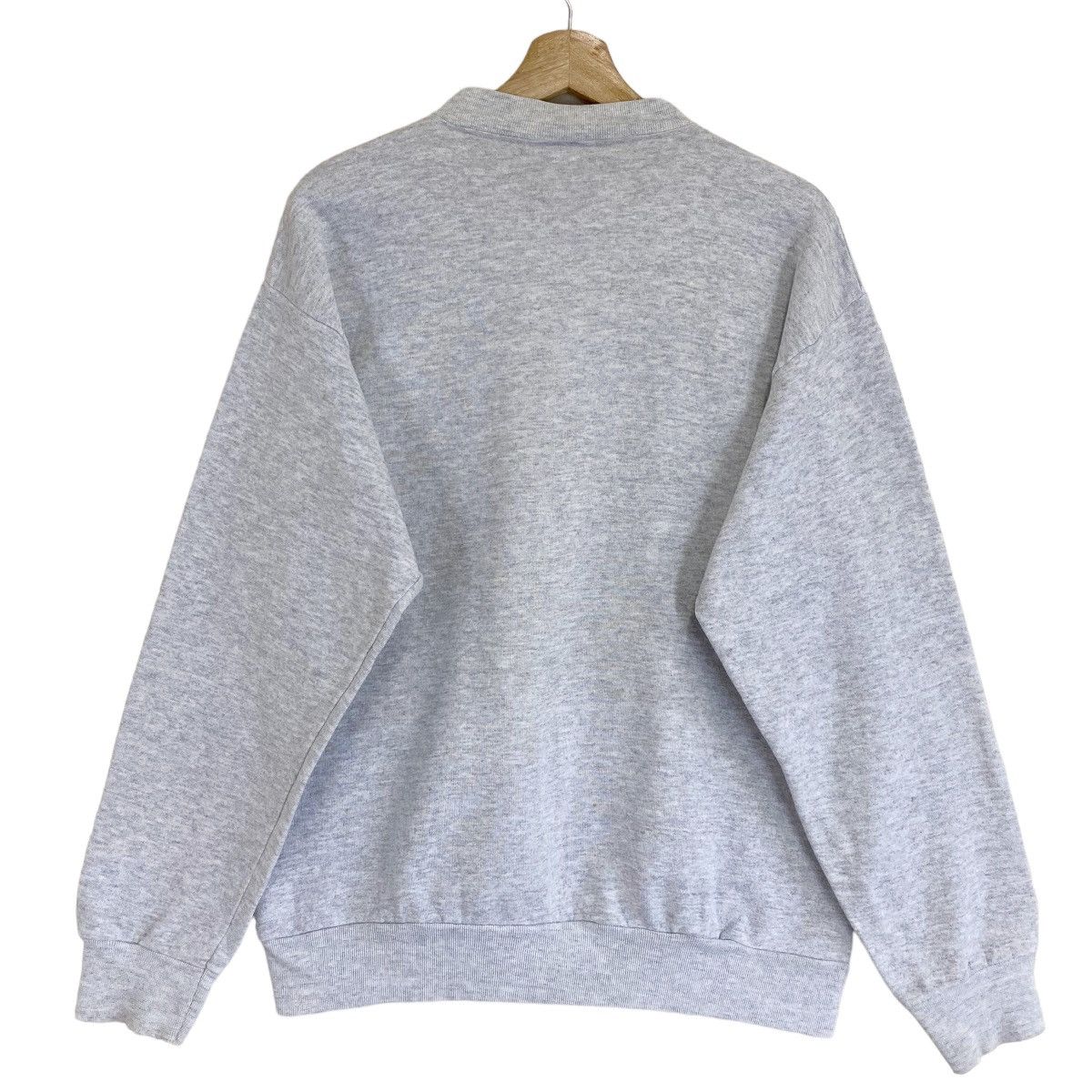 Japanese Brand × Mickey Mouse × Vintage Vintage 90s Mickey Mouse Big Logo Crewneck Sweatshirt Size M Size US M / EU 48-50 / 2 - 6 Thumbnail