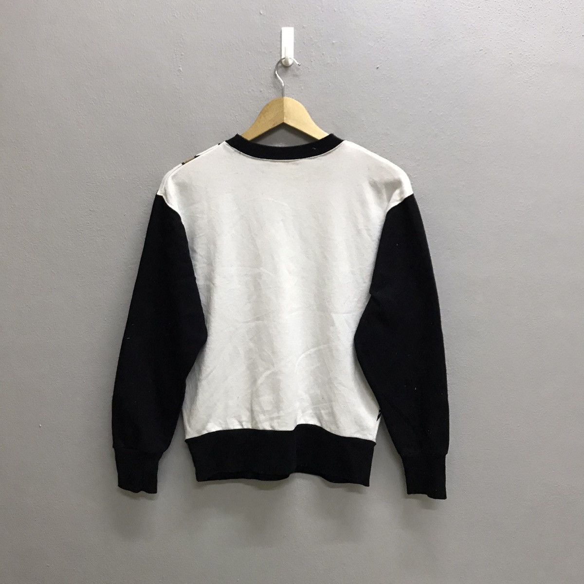 Universal Studios Vintage Universal Studios Japan Anime Megaprint Sweatshirt Size S / US 4 / IT 40 - 5 Thumbnail