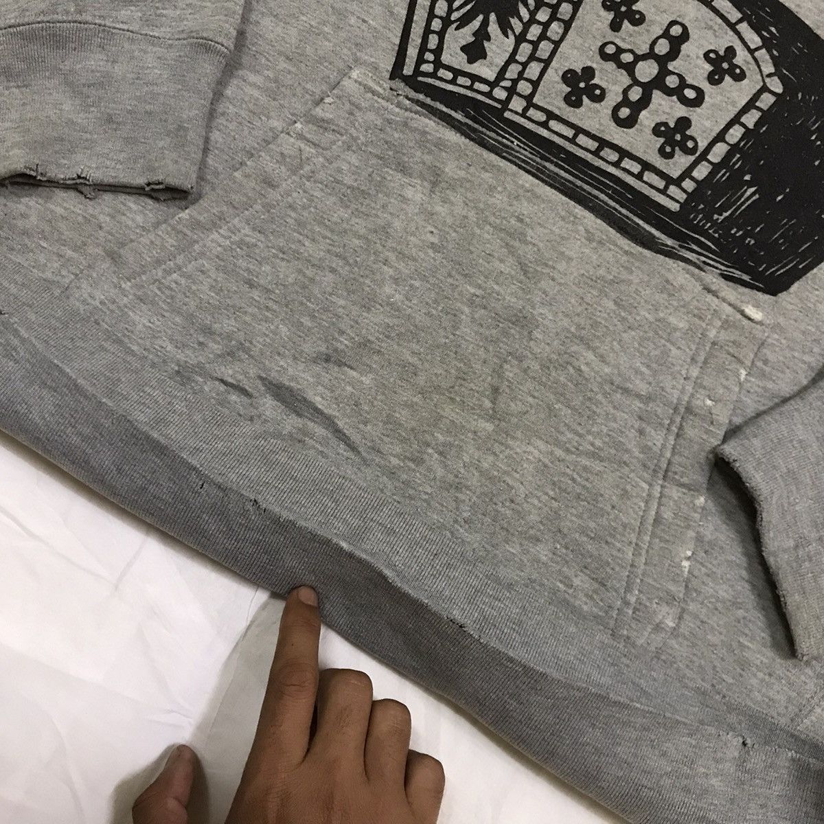 Other Hypnotiz distressed pullover sweater hoodie Size US M / EU 48-50 / 2 - 13 Thumbnail