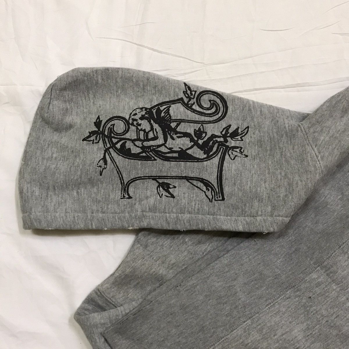 Other Hypnotiz distressed pullover sweater hoodie Size US M / EU 48-50 / 2 - 9 Thumbnail