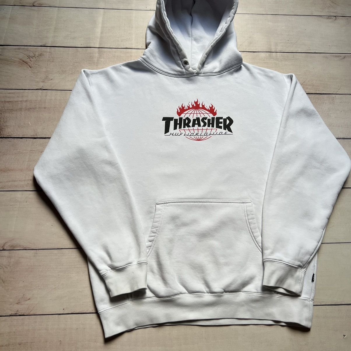 Thrasher worldwide hoodie shop