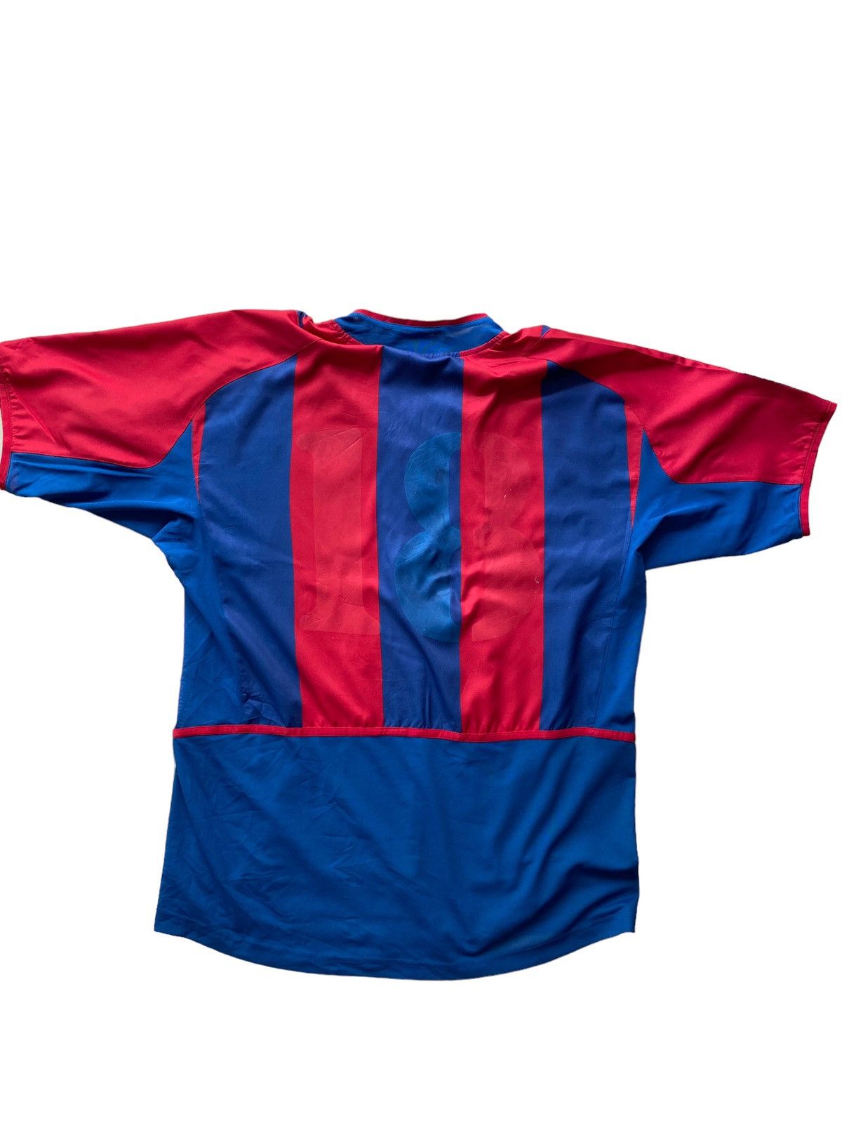 Nike Vintage nike Barcalona 2003 soccer jersey nice design Size US L / EU 52-54 / 3 - 6 Thumbnail