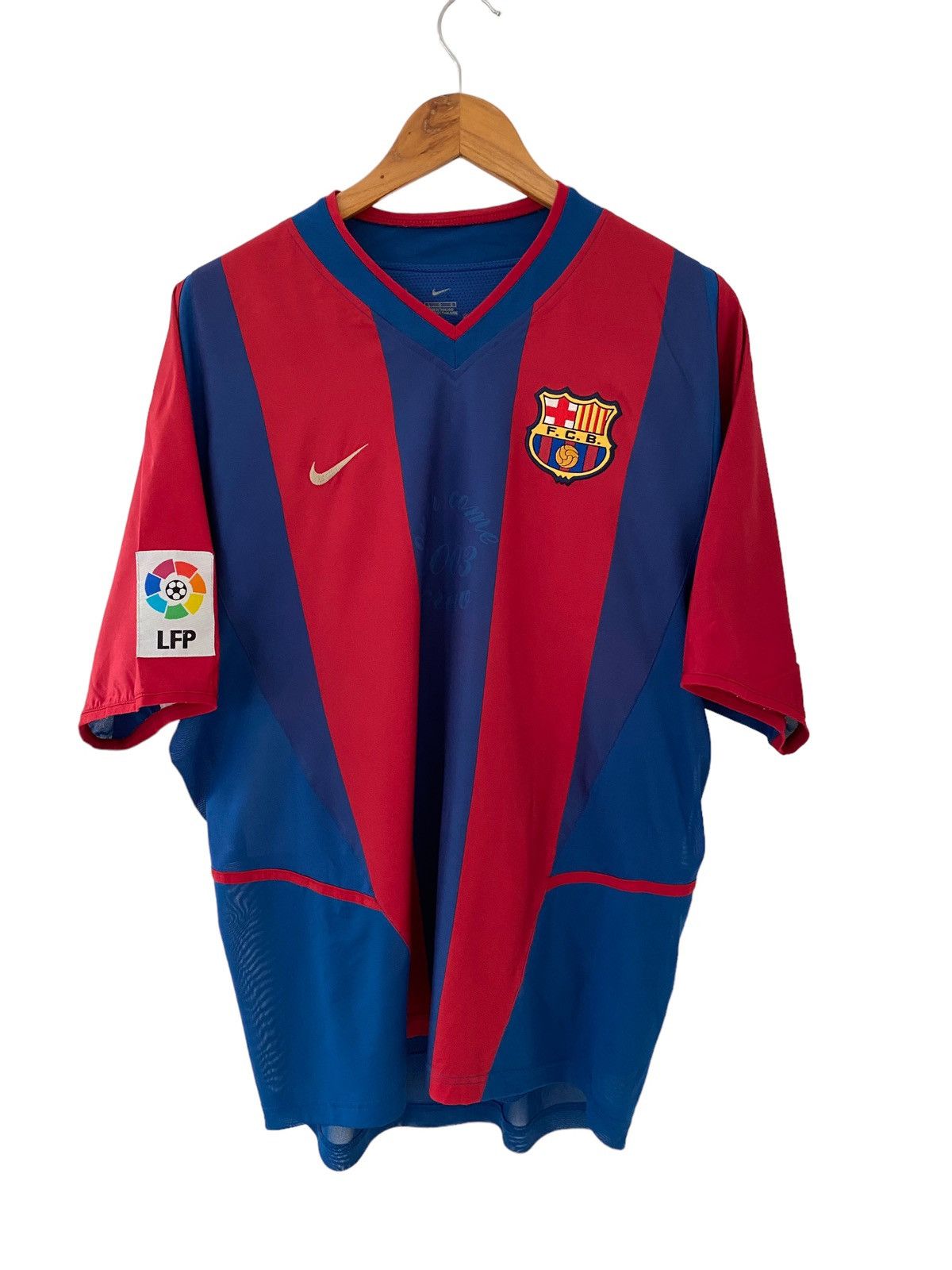 Nike Vintage nike Barcalona 2003 soccer jersey nice design Size US L / EU 52-54 / 3 - 2 Thumbnail