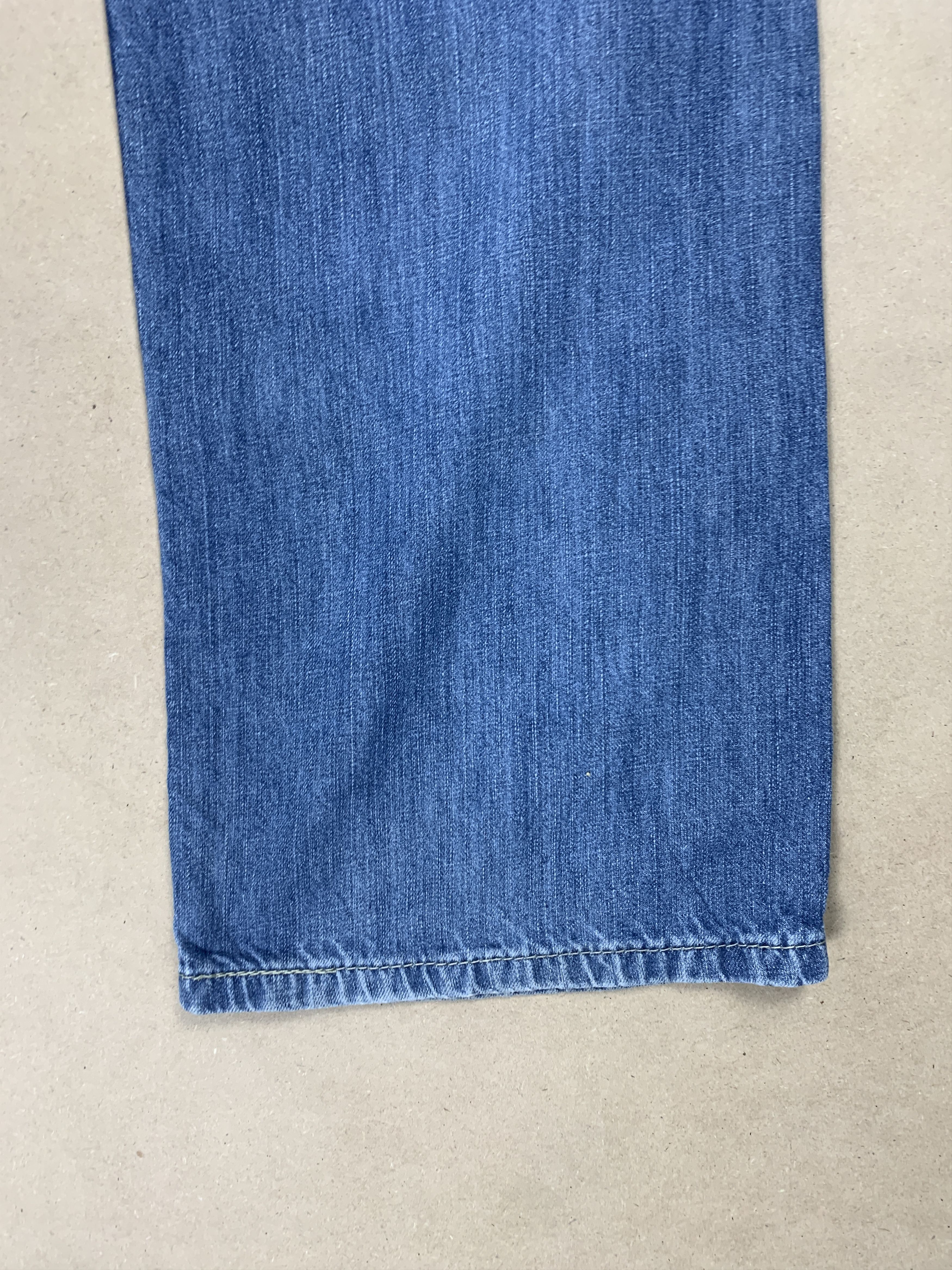 Levi's Vintage LEVI'S 514 Loose Straight Mid Wash Jeans Size US 38 / EU 54 - 7 Thumbnail