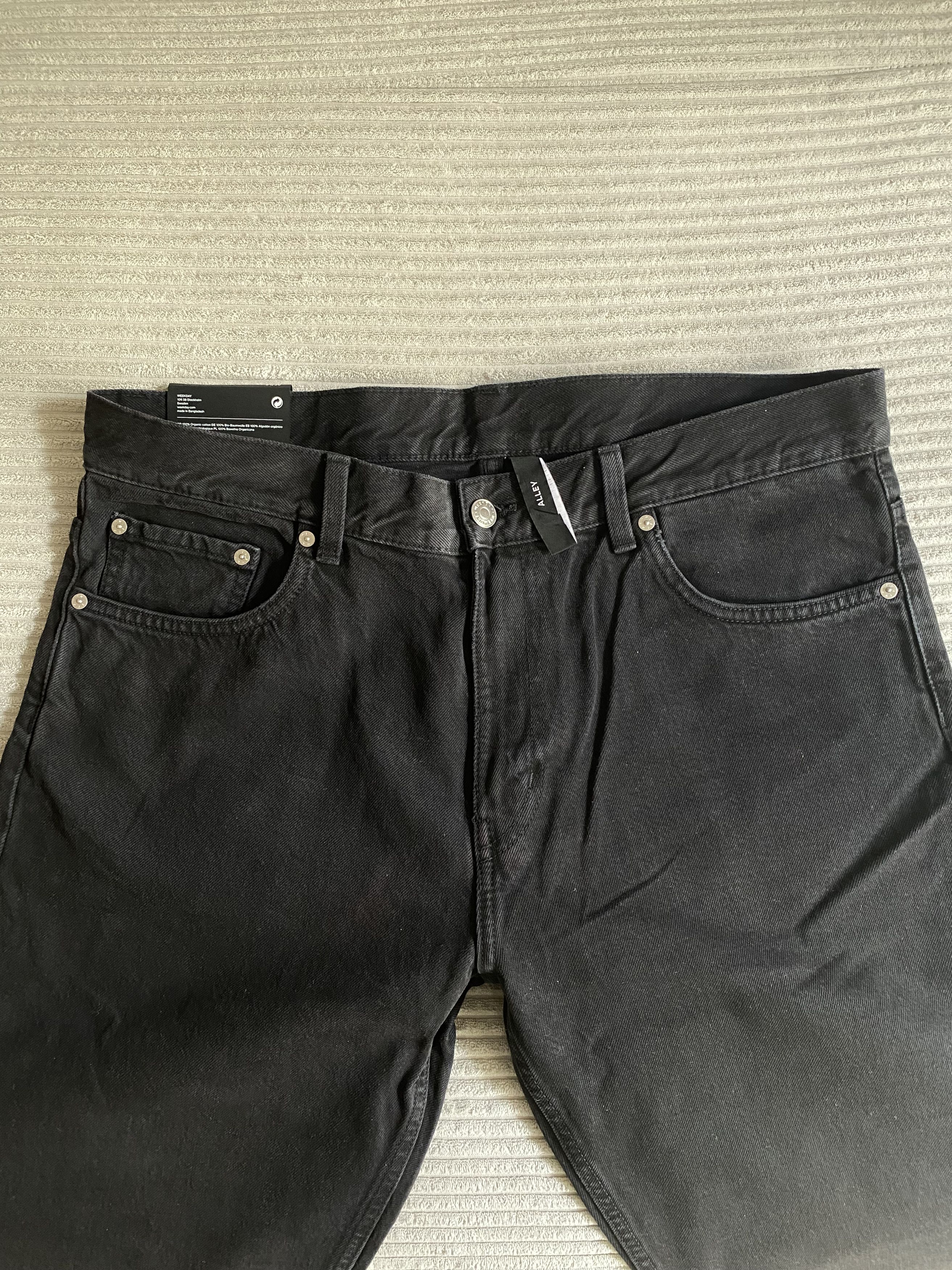 Weekday ALLEY Mine Black Organic Cotton Mid Waist Slim Fit 34/30 Size US 34 / EU 50 - 5 Thumbnail
