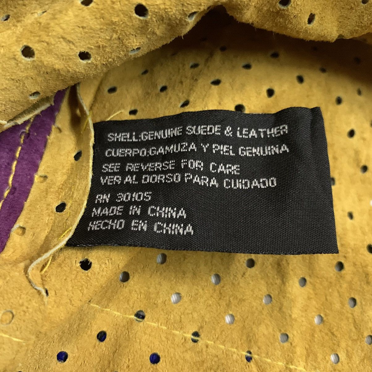 Champion 🔥Kobe Bryant 8 Lakers Champion Suede Jersey Size US XXL / EU 58 / 5 - 10 Thumbnail