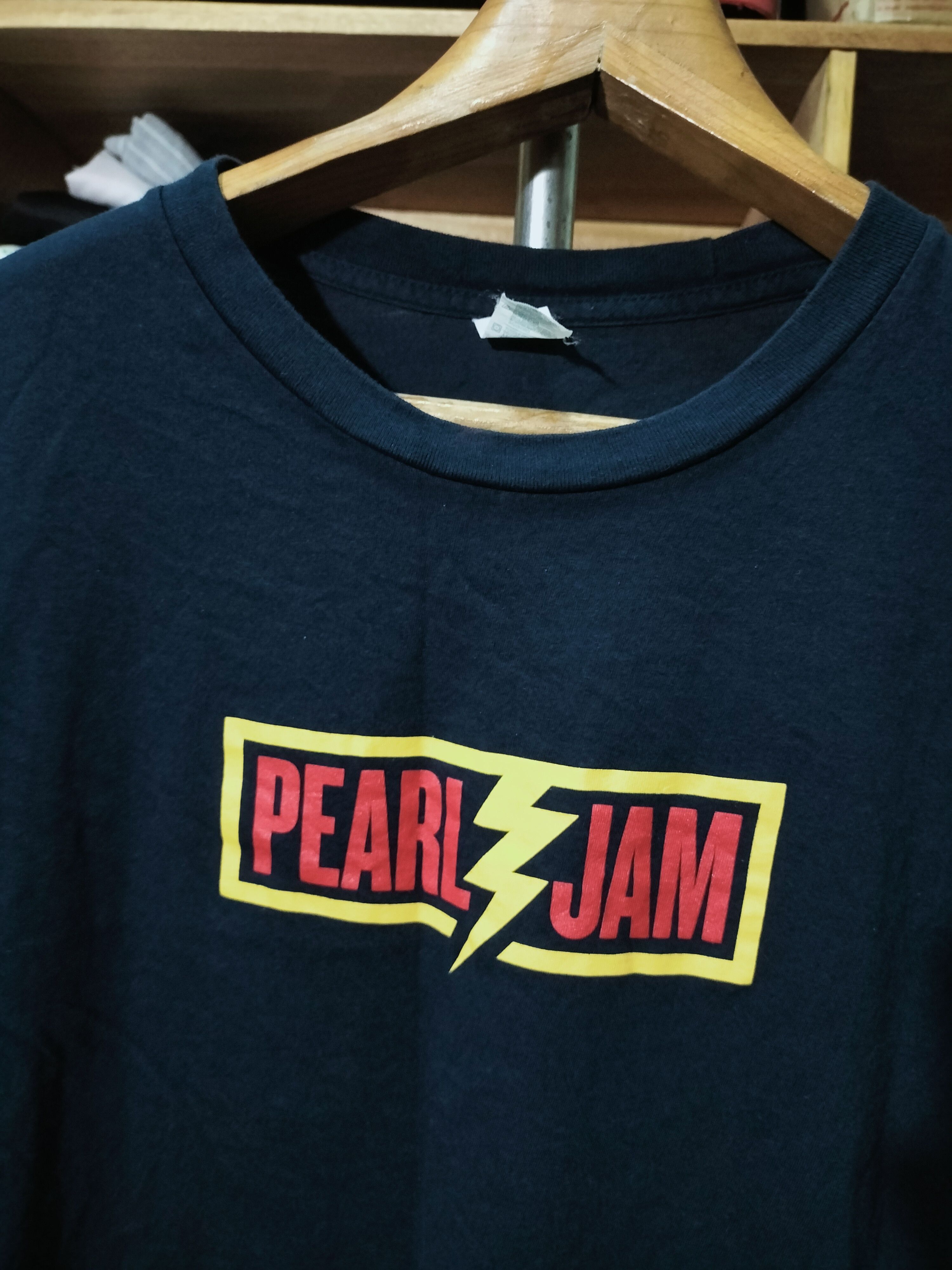 Band Tees Pearl Jam Lightning Bolt tour 2013 bandstees rockwear Size US M / EU 48-50 / 2 - 2 Thumbnail