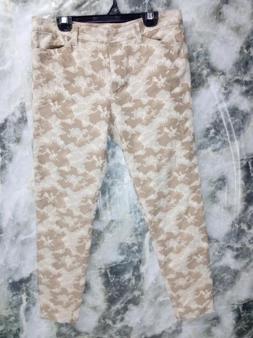 Japanese ITS international Digital Camo Skinny Fit