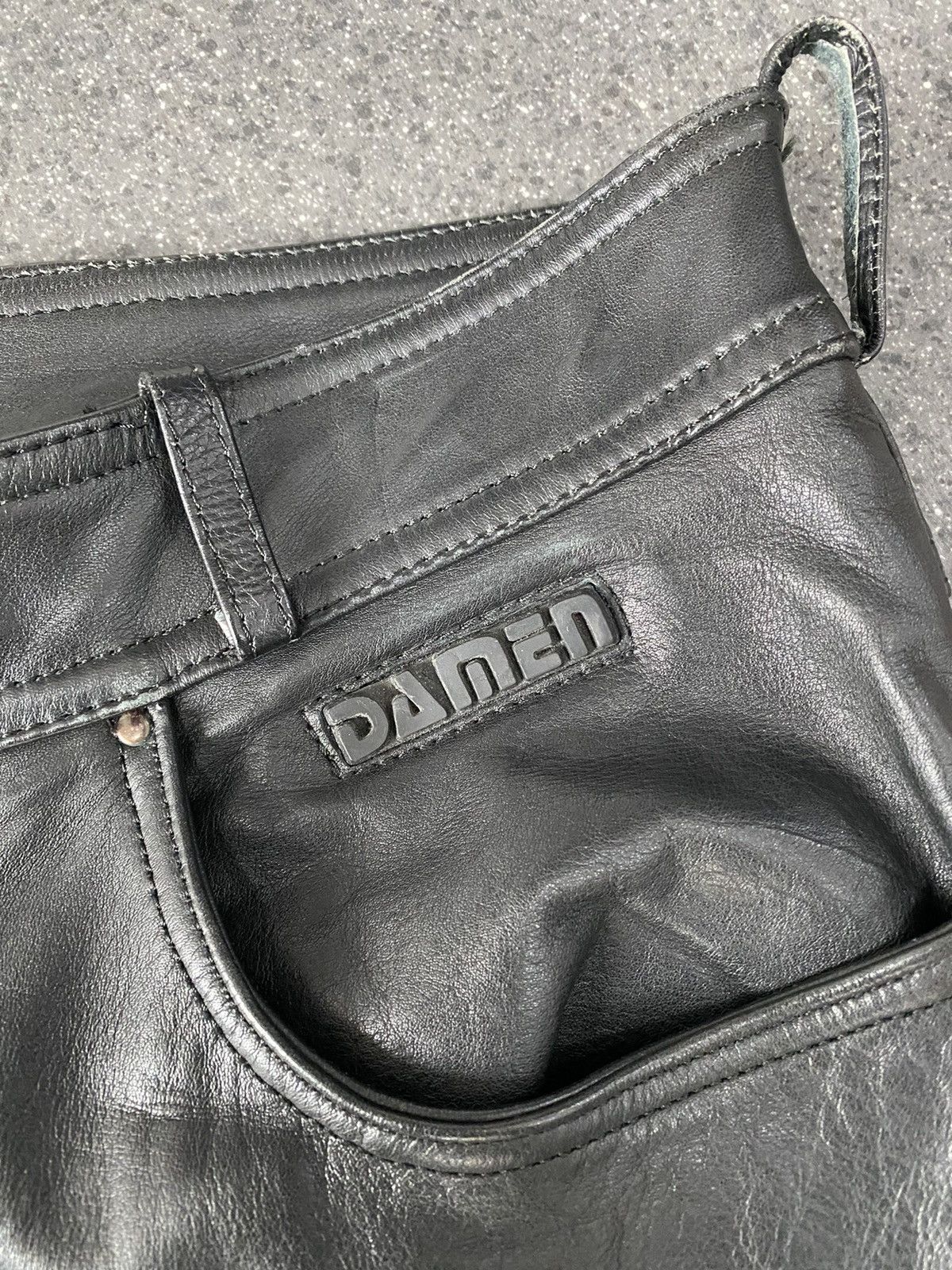 Japanese Brand Vintage Leather Over Size Pants Size US 36 / EU 52 - 7 Thumbnail