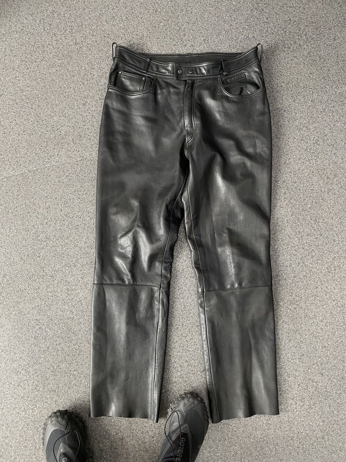 Japanese Brand Vintage Leather Over Size Pants Size US 36 / EU 52 - 1 Thumbnail