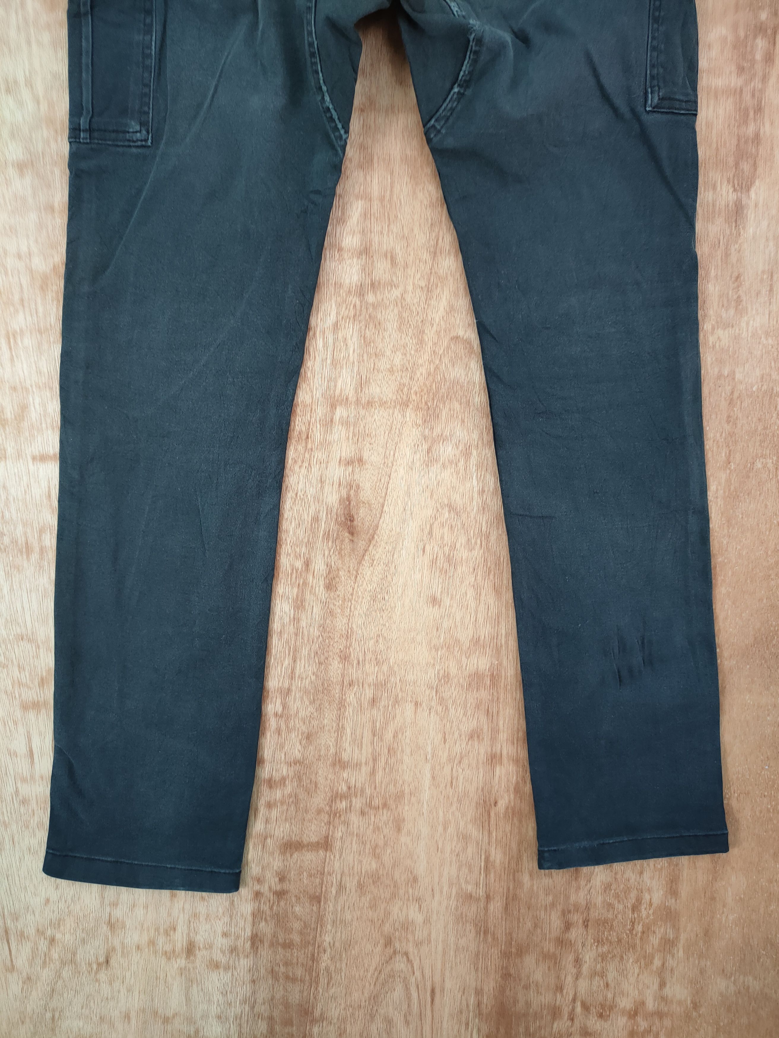 Japanese Brand DLL Glodiotor distressed thrashed cargo pants #46-261t Size US 29 - 8 Thumbnail