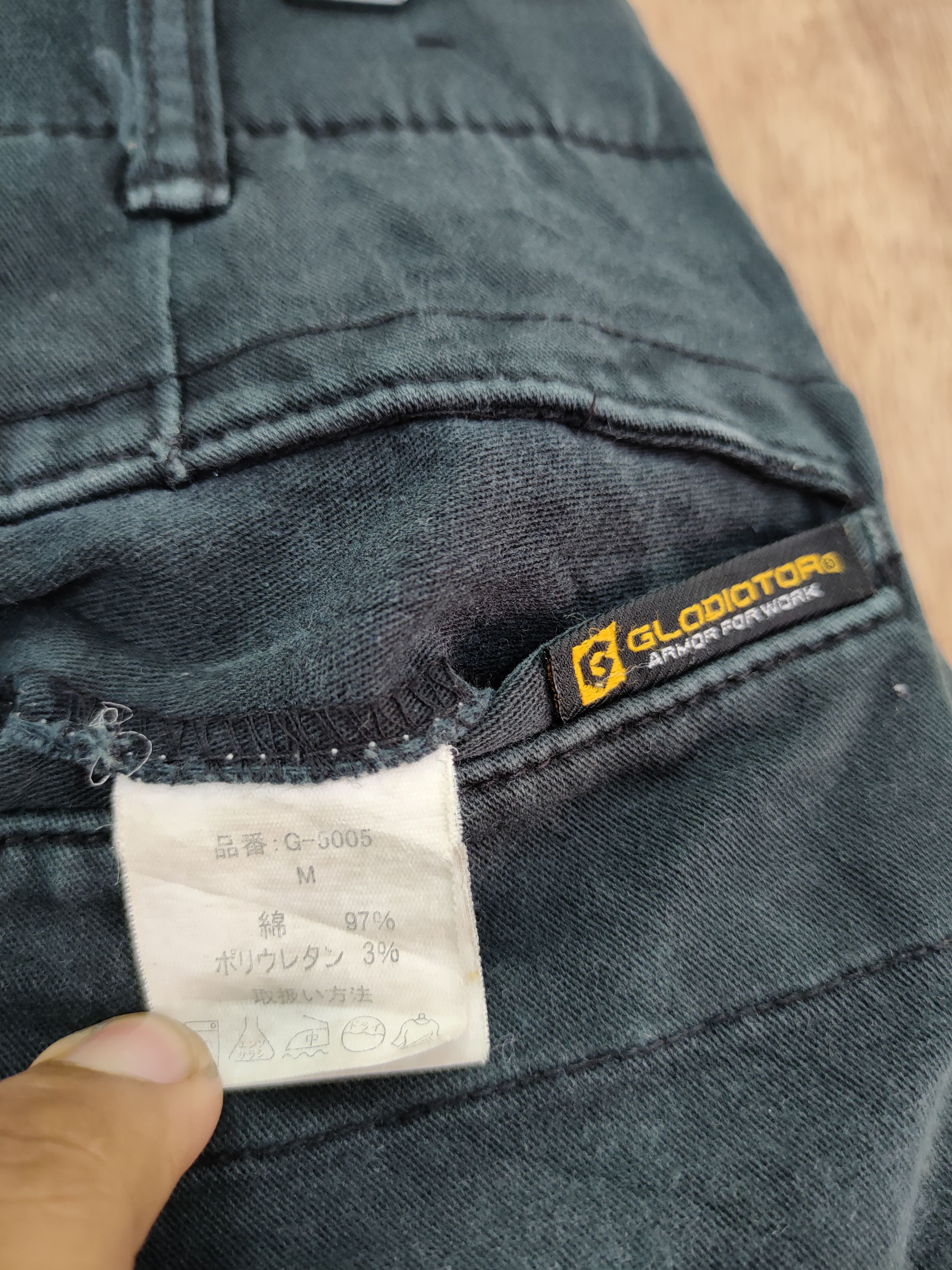 Japanese Brand DLL Glodiotor distressed thrashed cargo pants #46-261t Size US 29 - 11 Thumbnail