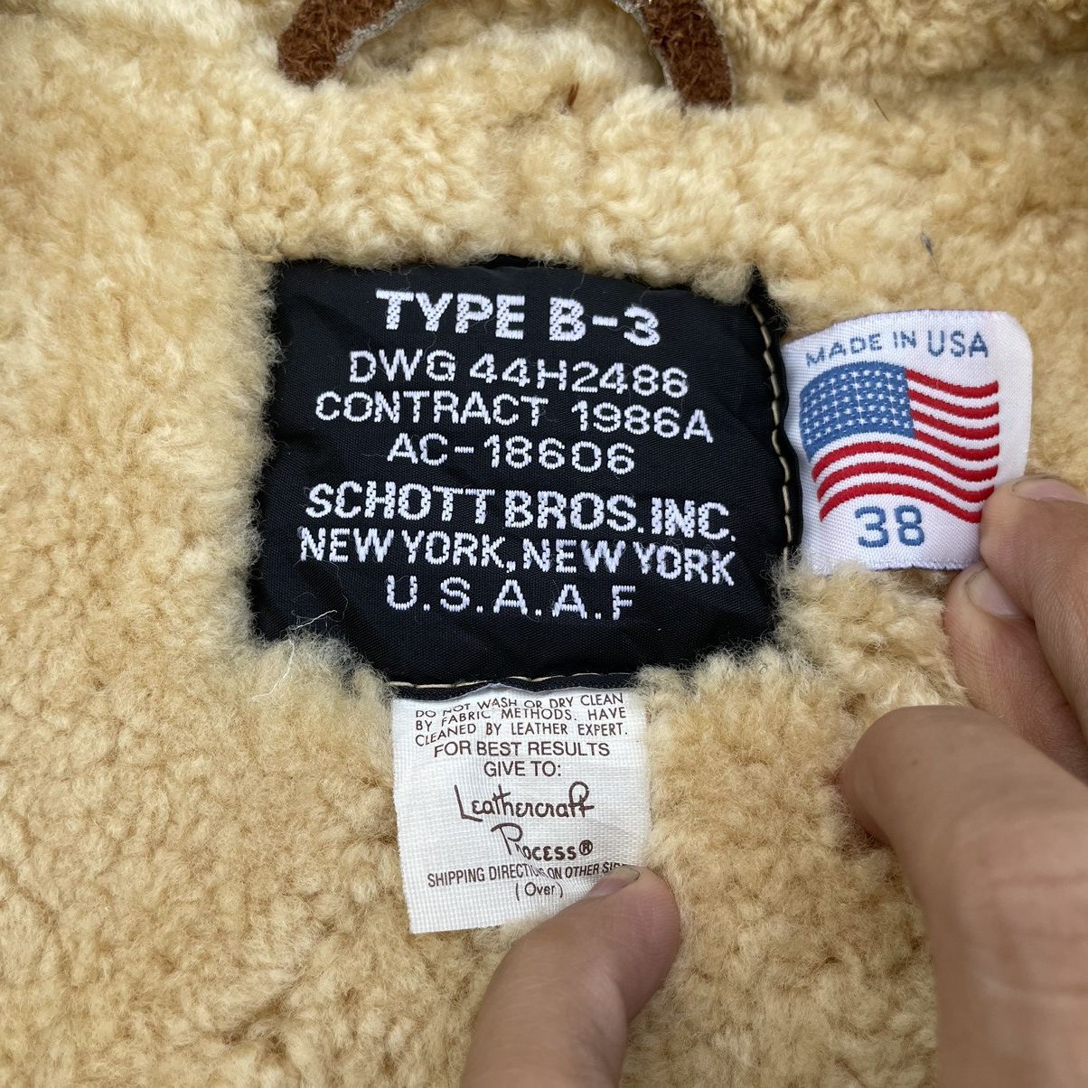 Schott 💥 VINTAGE SCHOTT B3 USA SHEARLING SHEEPSKIN LEATHER JACKET Size US M / EU 48-50 / 2 - 10 Thumbnail
