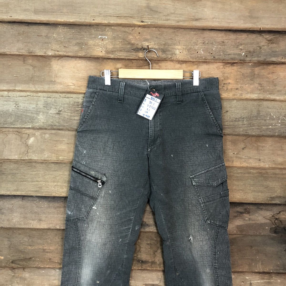 Faded Glory × Japanese Brand D.Grow Grey faded distressed Multipocket Cargo Pants #4963 Size US 31 - 2 Thumbnail