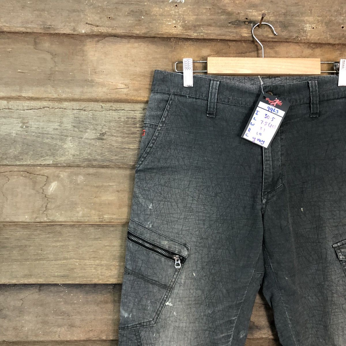 Faded Glory × Japanese Brand D.Grow Grey faded distressed Multipocket Cargo Pants #4963 Size US 31 - 6 Thumbnail