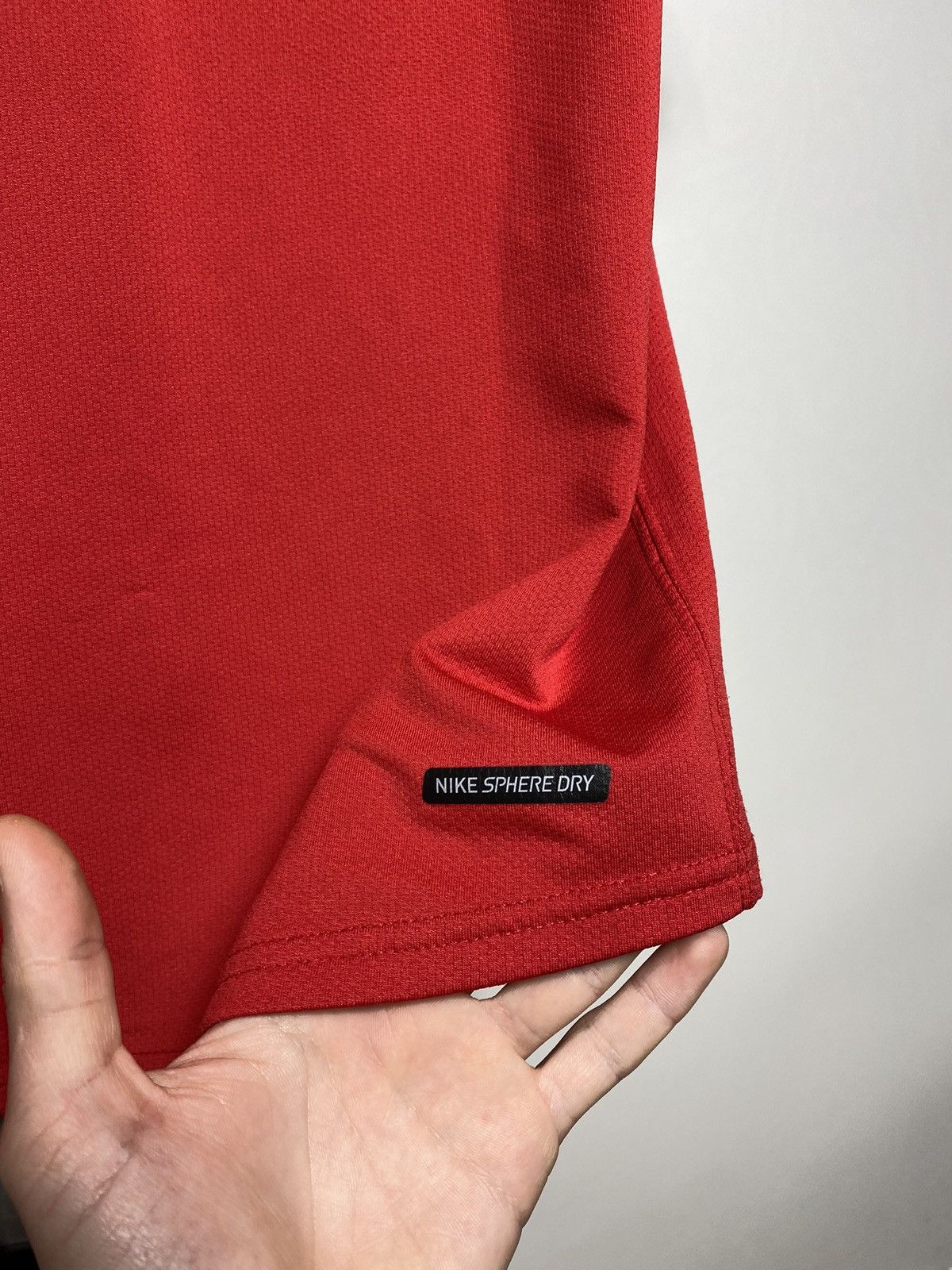 Nike × Vintage Vintage Nike Arsenal red jersey size Xl Size US XL / EU 56 / 4 - 15 Thumbnail