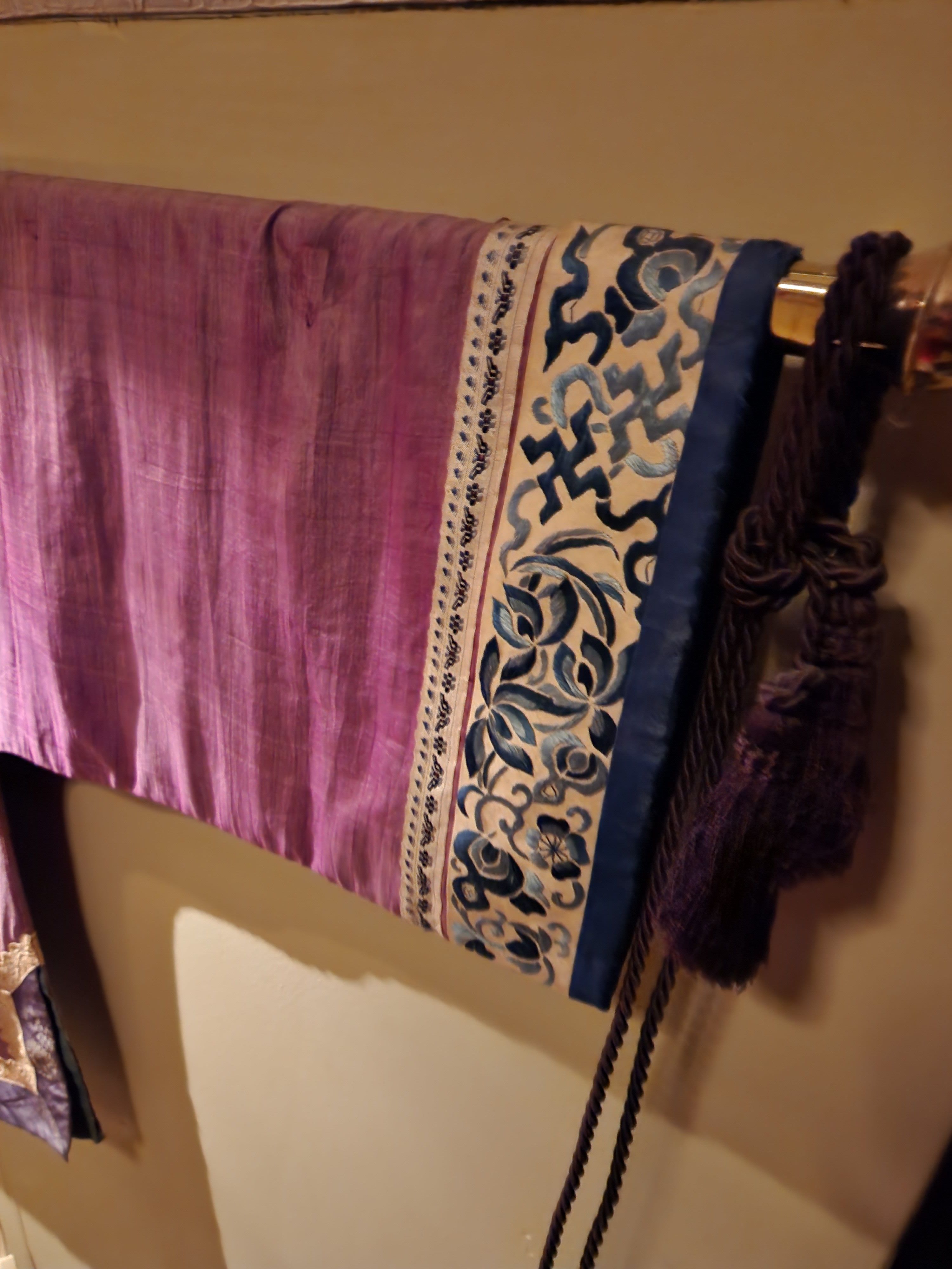 Vintage Ming Dynasty Silk Kimono Size US M / EU 48-50 / 2 - 3 Thumbnail