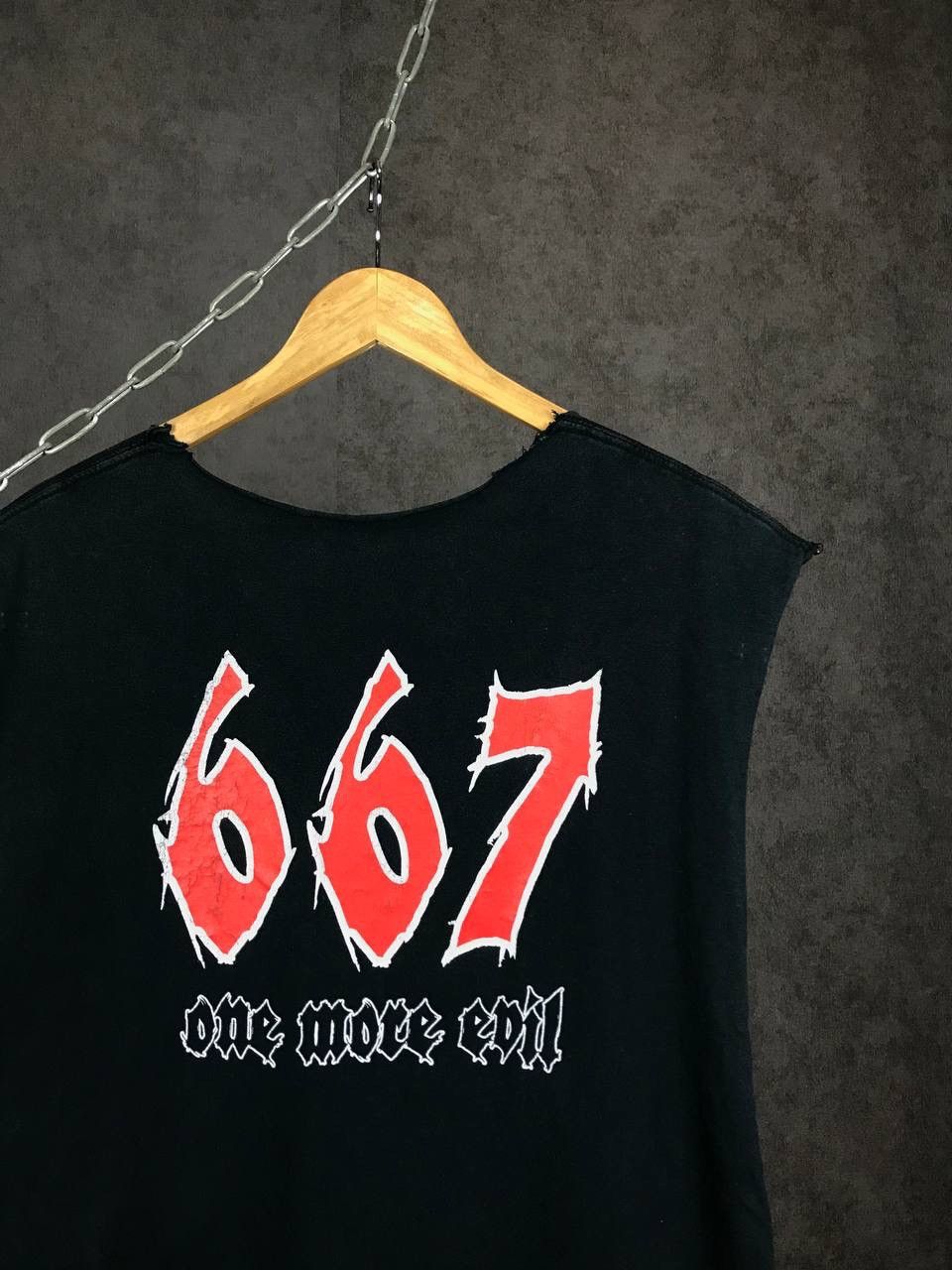 Band Tees Demons of old metal 667 vintage rock devil evil tee Size US L / EU 52-54 / 3 - 4 Thumbnail
