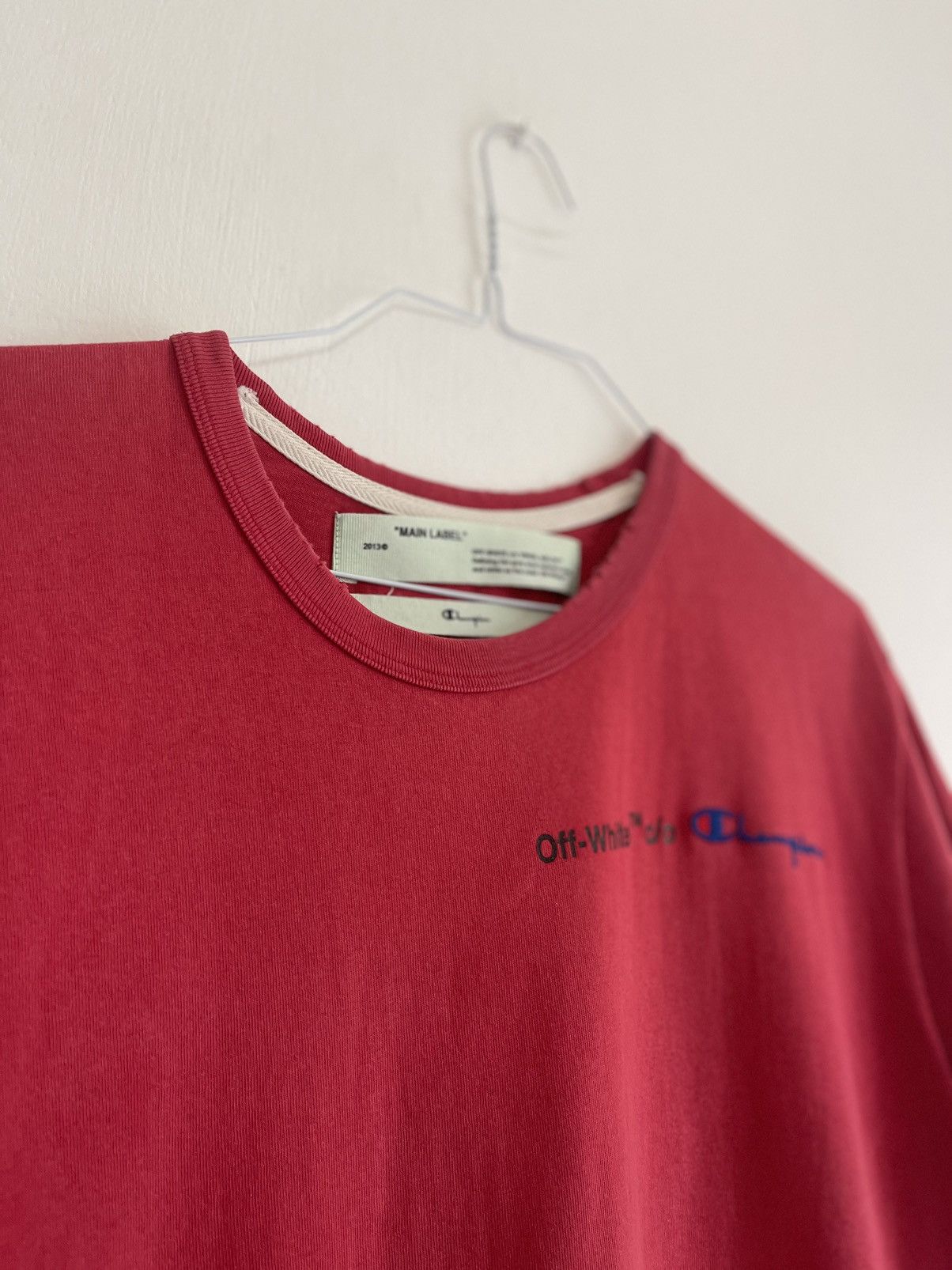 Champion × Off-White Off white x champion Red TEE Size US M / EU 48-50 / 2 - 7 Thumbnail