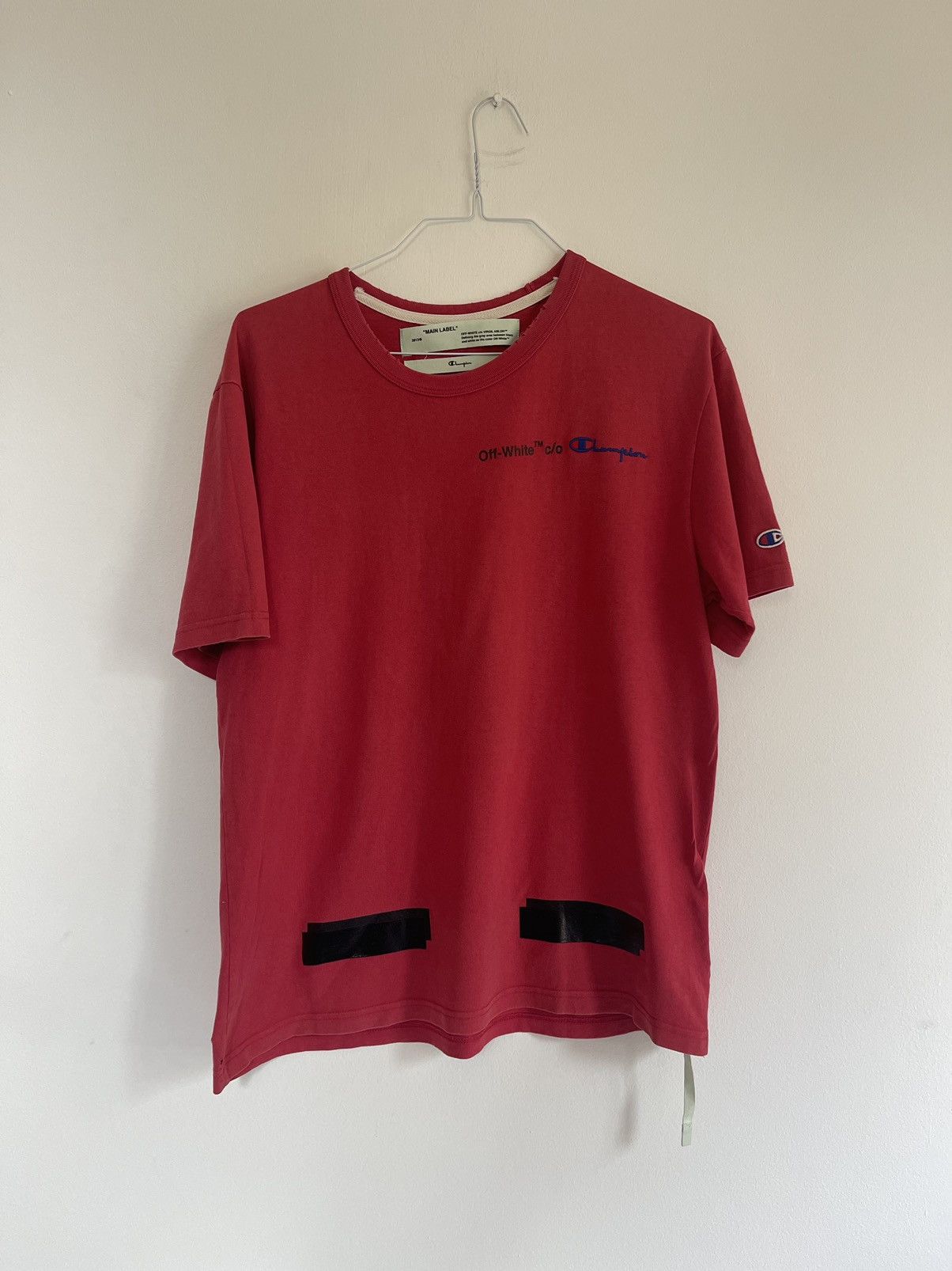 Champion × Off-White Off white x champion Red TEE Size US M / EU 48-50 / 2 - 2 Thumbnail