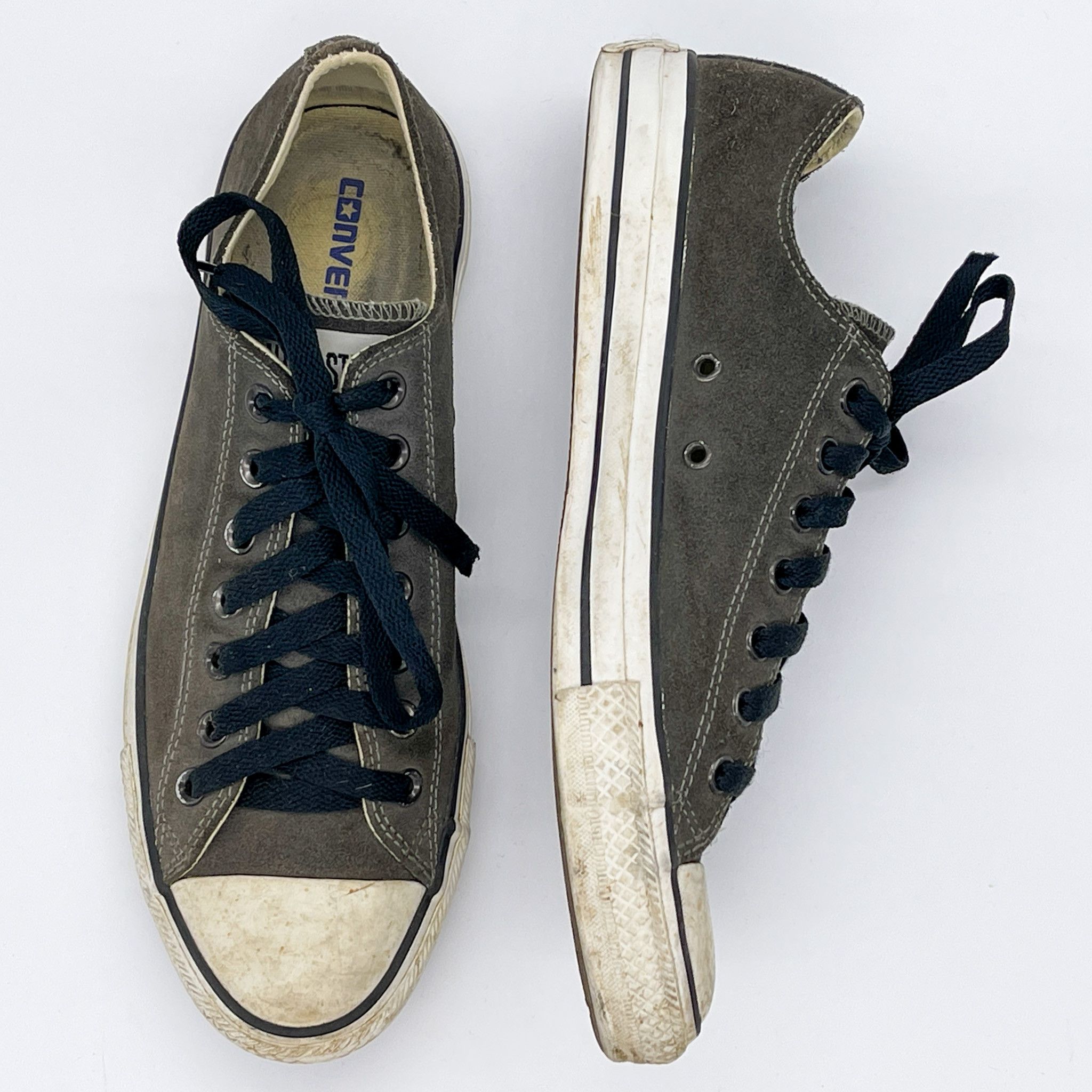 Chuck Taylor All Stars Suede Low Top in Grey