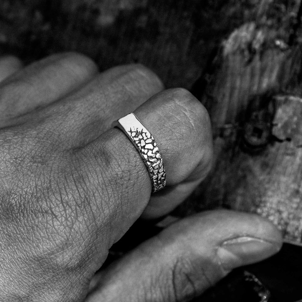 Clocks & Colours Scorched Earth