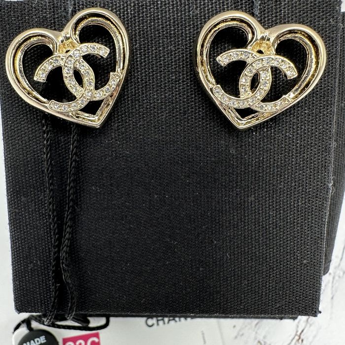 Chanel 23C Chanel CC Logo Heart Earrings