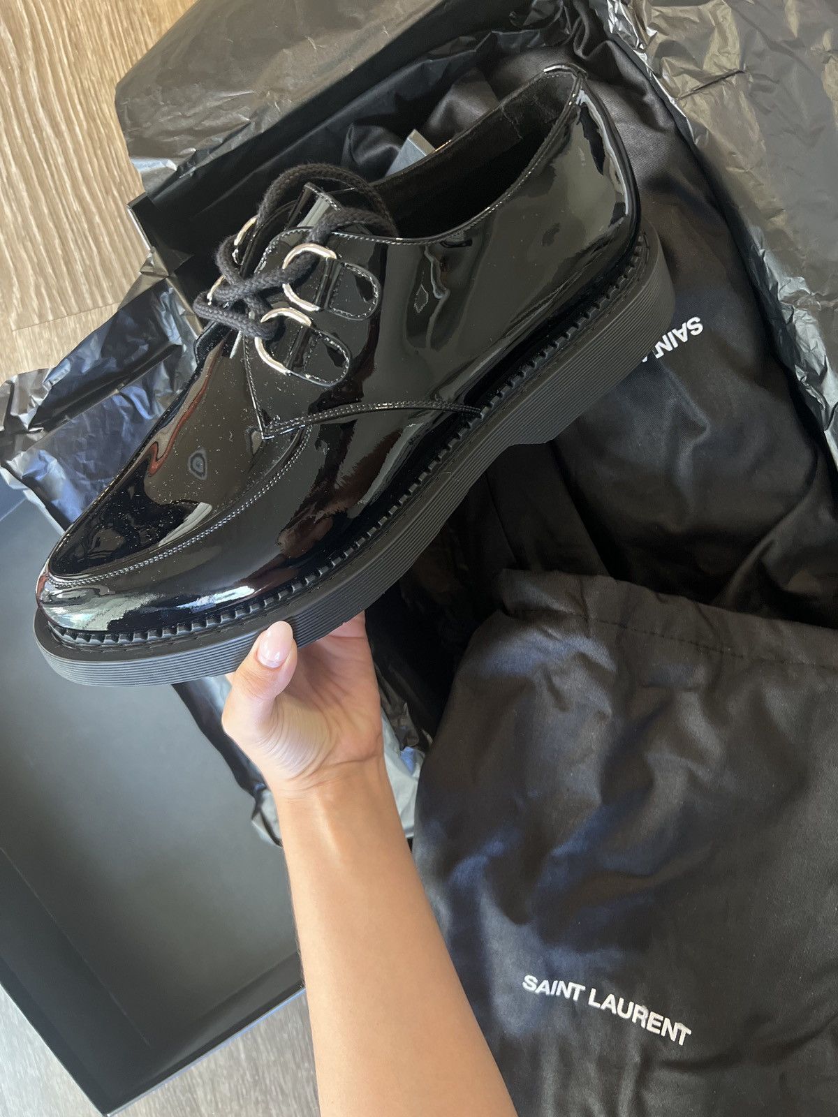 SAINT LAURENT - TEDDY DERBIES PATENT LEATHER