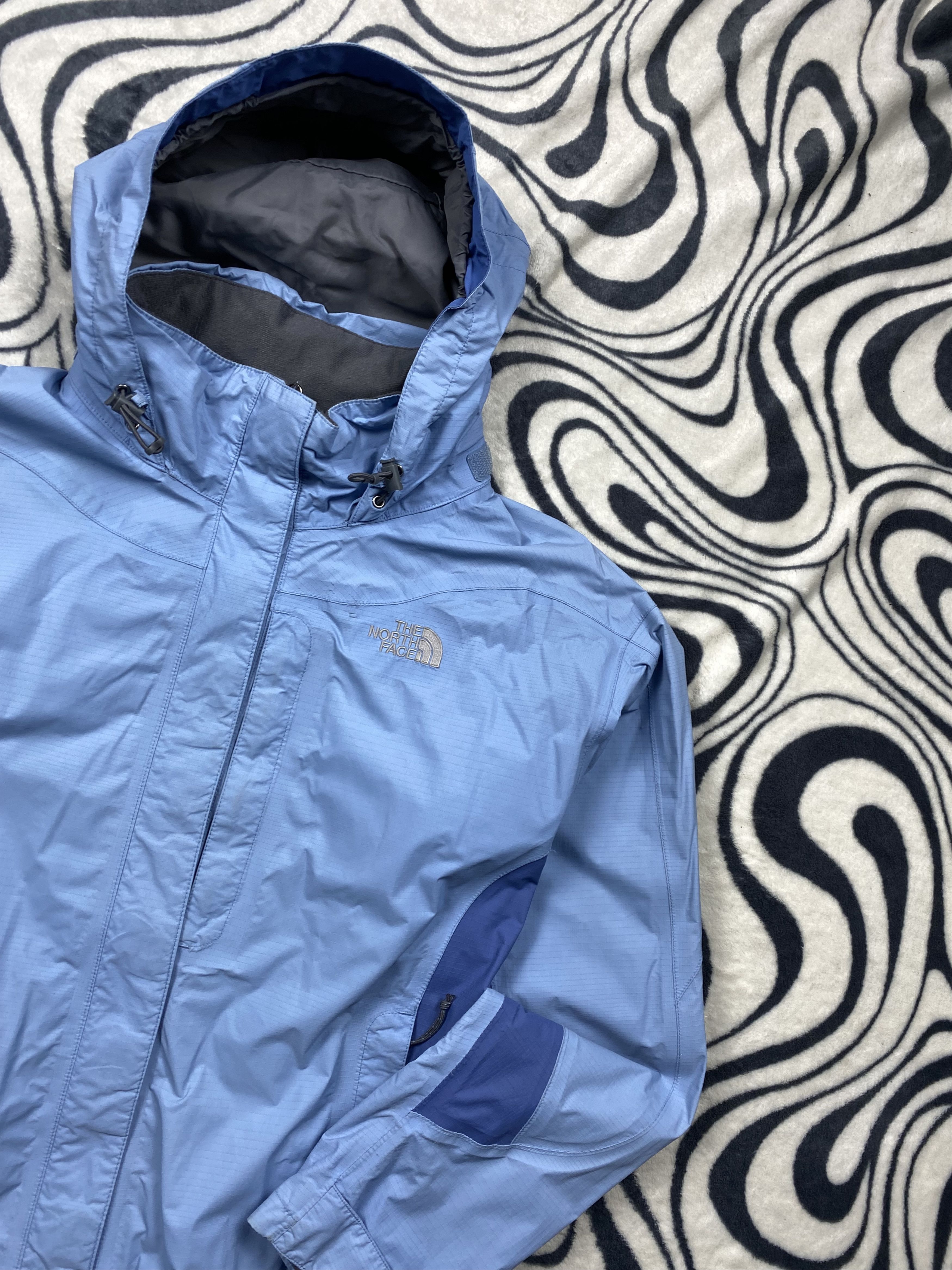 The North Face × Vintage The North Face WMNS Waterproof Jacket TNF Size XL / US 12-14 / IT 48-50 - 3 Thumbnail