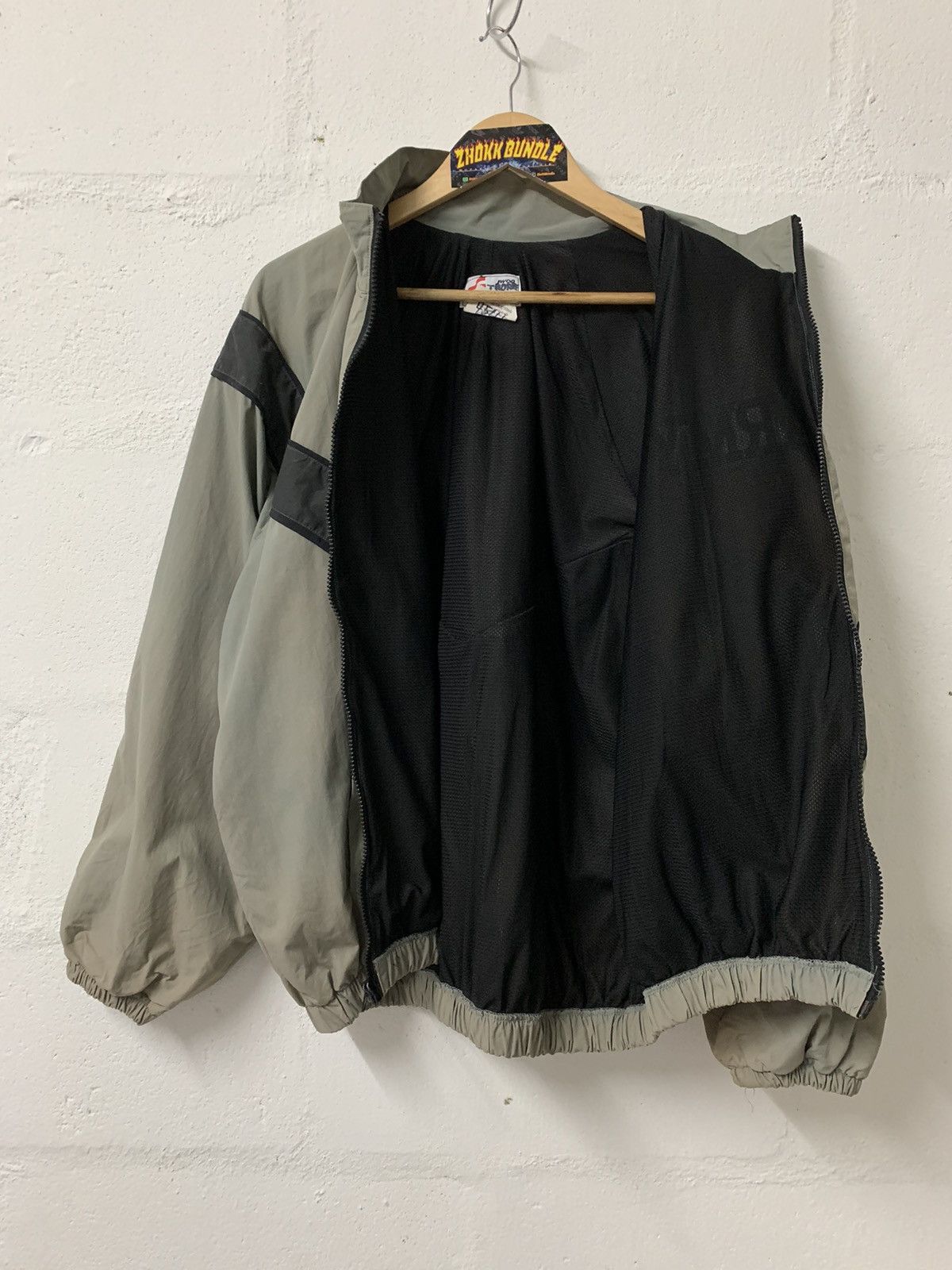 Vintage Army Military Physical Fitness Traning Uniform Wind Jacket Size US M / EU 48-50 / 2 - 4 Thumbnail