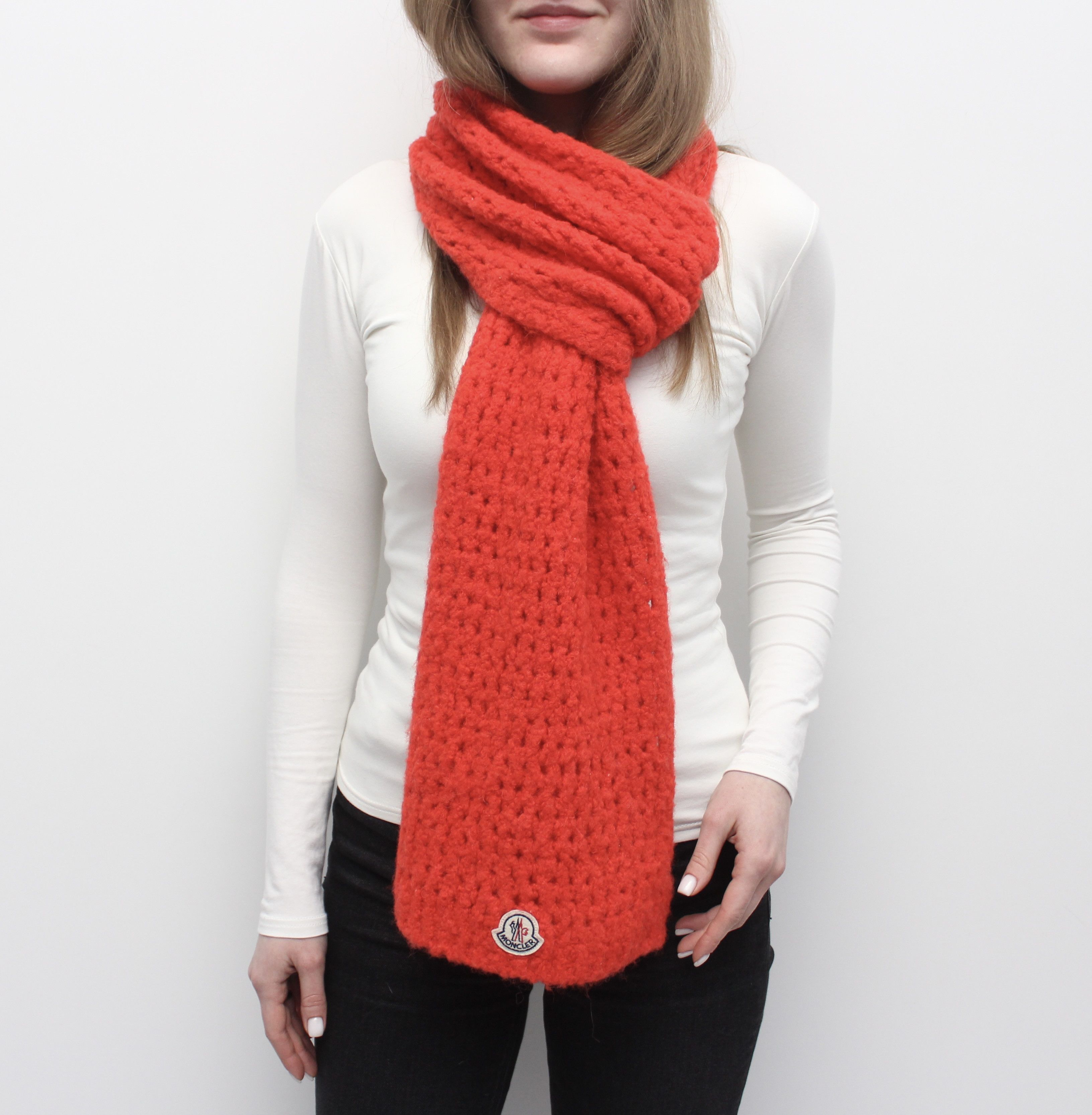 Moncler scarf womens sales