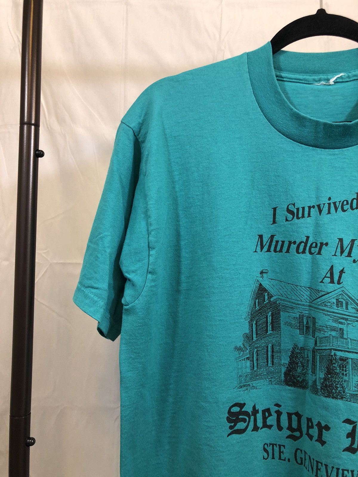 Vintage Murder Mystery Steiger House Creepy Tee Size US L / EU 52-54 / 3 - 6 Thumbnail