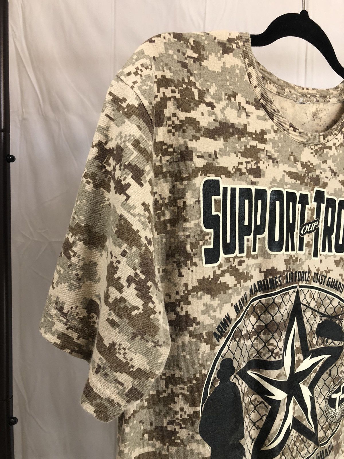 Vintage Vintage Y2K US Military Team Demo Derby Digital Camo Tee Size US L / EU 52-54 / 3 - 5 Thumbnail