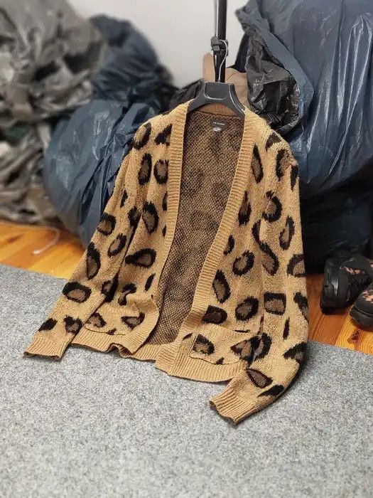 Japanese Brand Vintage 90s Japanese Cardigan Mohair Style leopard Pattern Size S / US 4 / IT 40 - 10 Thumbnail