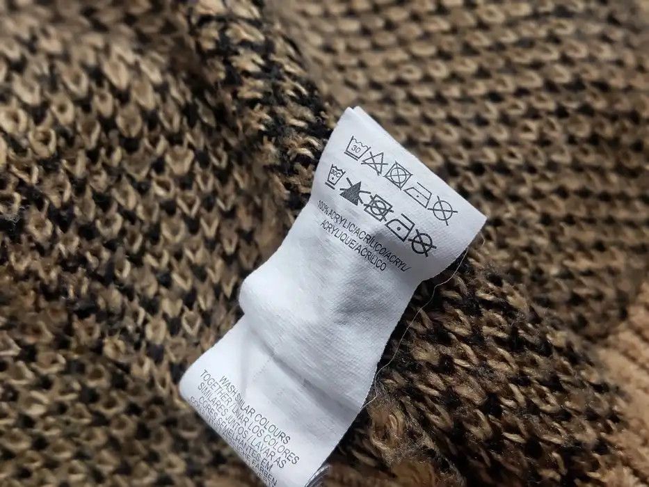 Japanese Brand Vintage 90s Japanese Cardigan Mohair Style leopard Pattern Size S / US 4 / IT 40 - 9 Thumbnail