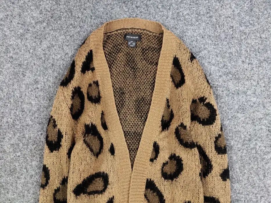 Japanese Brand Vintage 90s Japanese Cardigan Mohair Style leopard Pattern Size S / US 4 / IT 40 - 3 Thumbnail