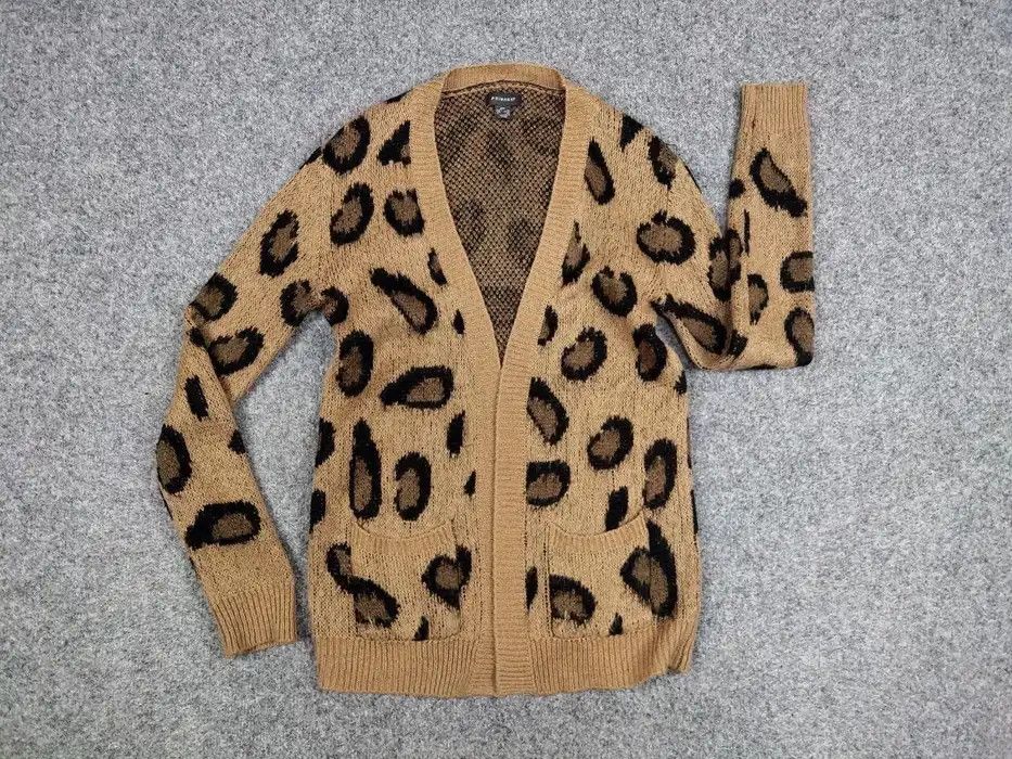 Japanese Brand Vintage 90s Japanese Cardigan Mohair Style leopard Pattern Size S / US 4 / IT 40 - 5 Thumbnail