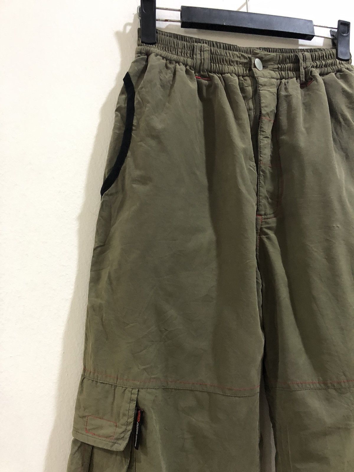 Ecko Unltd. VINTAGE Y2K ECKO UNLTD CARGO PANT Size US 27 - 3 Thumbnail