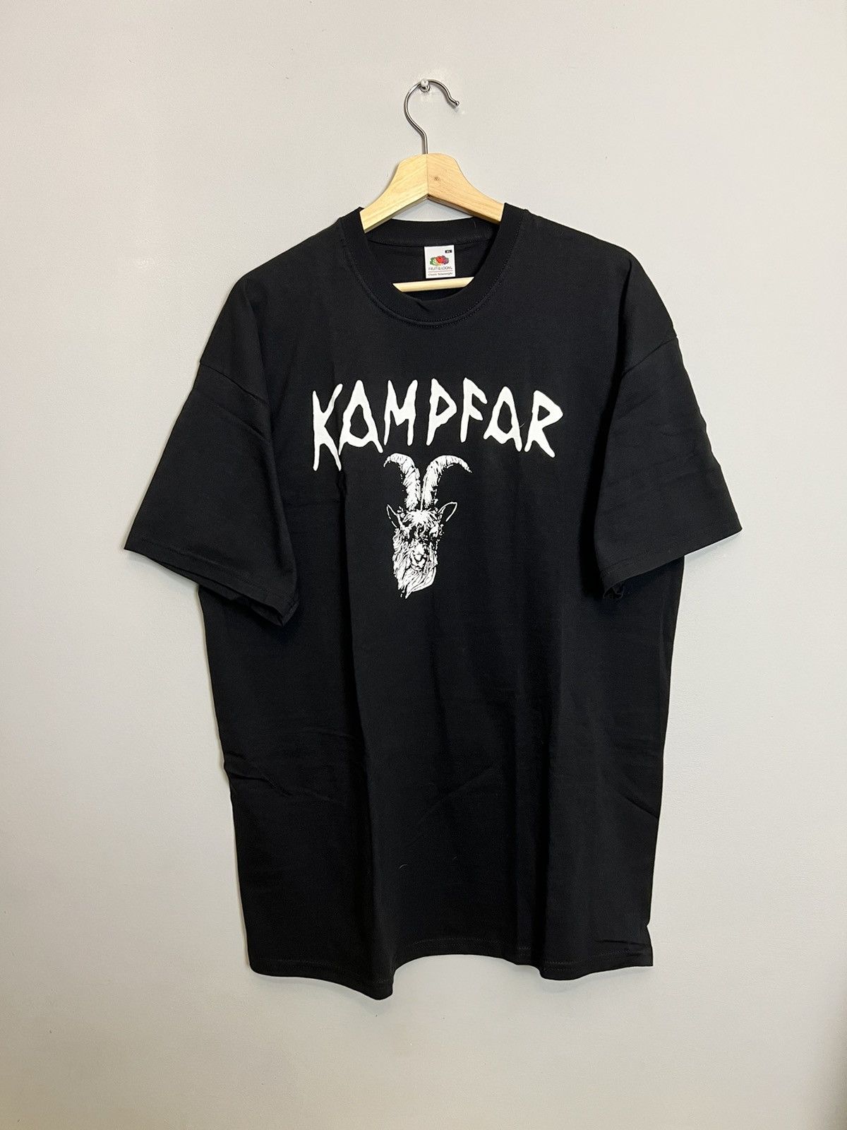 Band Tees Kampfar Vintage 00s Black Metal Tour Band Tshirt Goth Y2K Size US XL / EU 56 / 4 - 1 Thumbnail