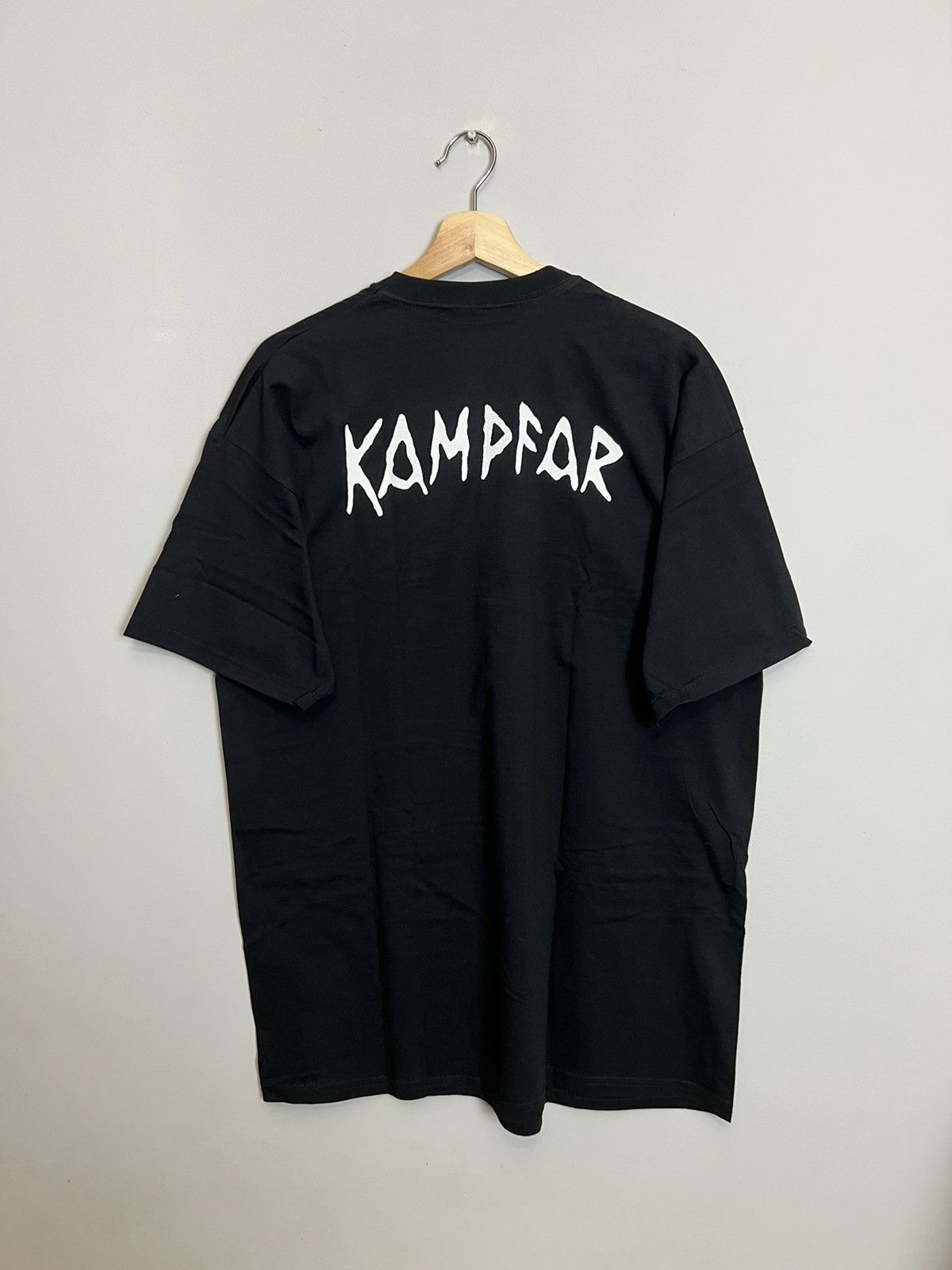 Band Tees Kampfar Vintage 00s Black Metal Tour Band Tshirt Goth Y2K Size US XL / EU 56 / 4 - 2 Thumbnail