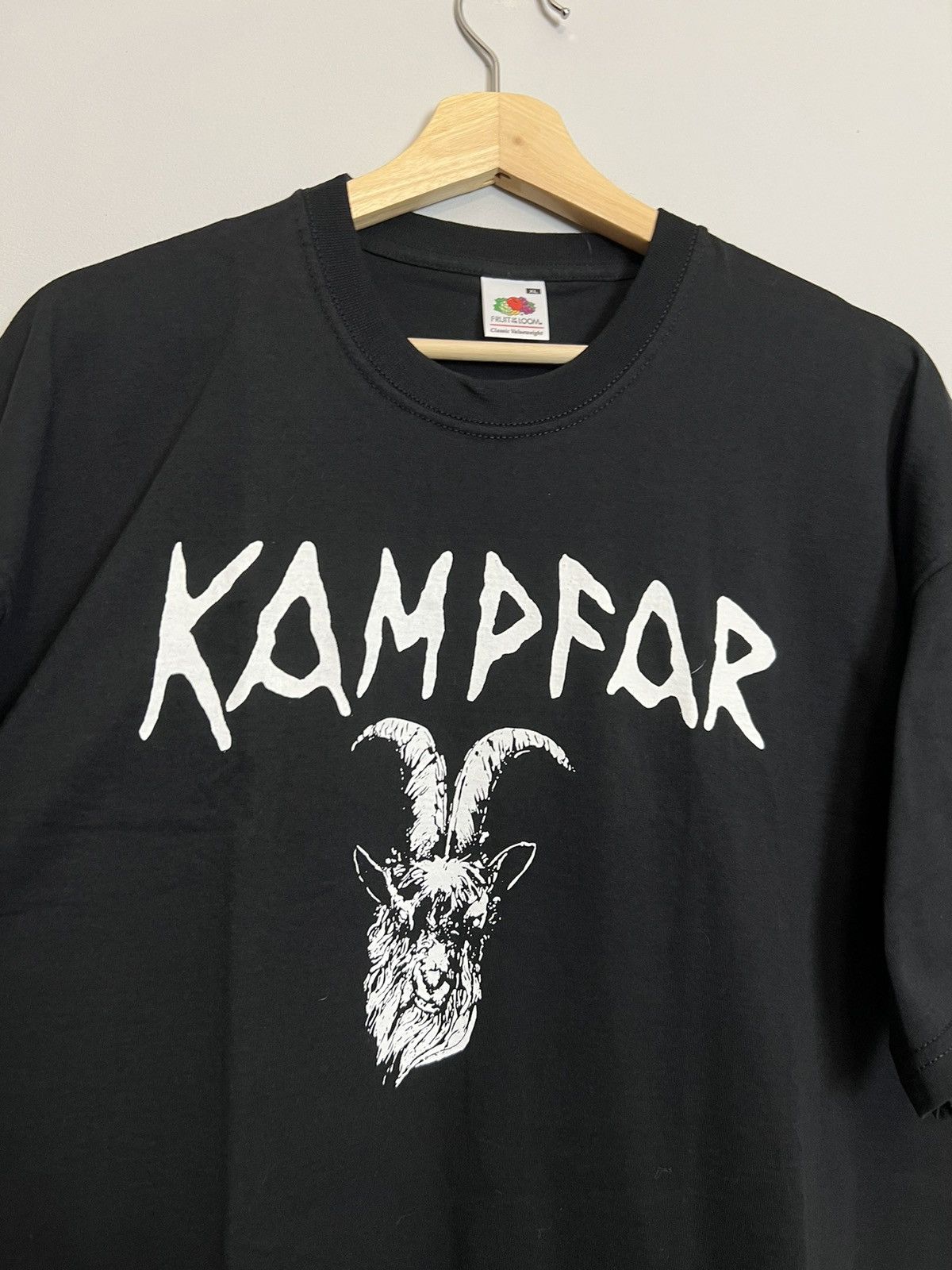 Band Tees Kampfar Vintage 00s Black Metal Tour Band Tshirt Goth Y2K Size US XL / EU 56 / 4 - 3 Thumbnail