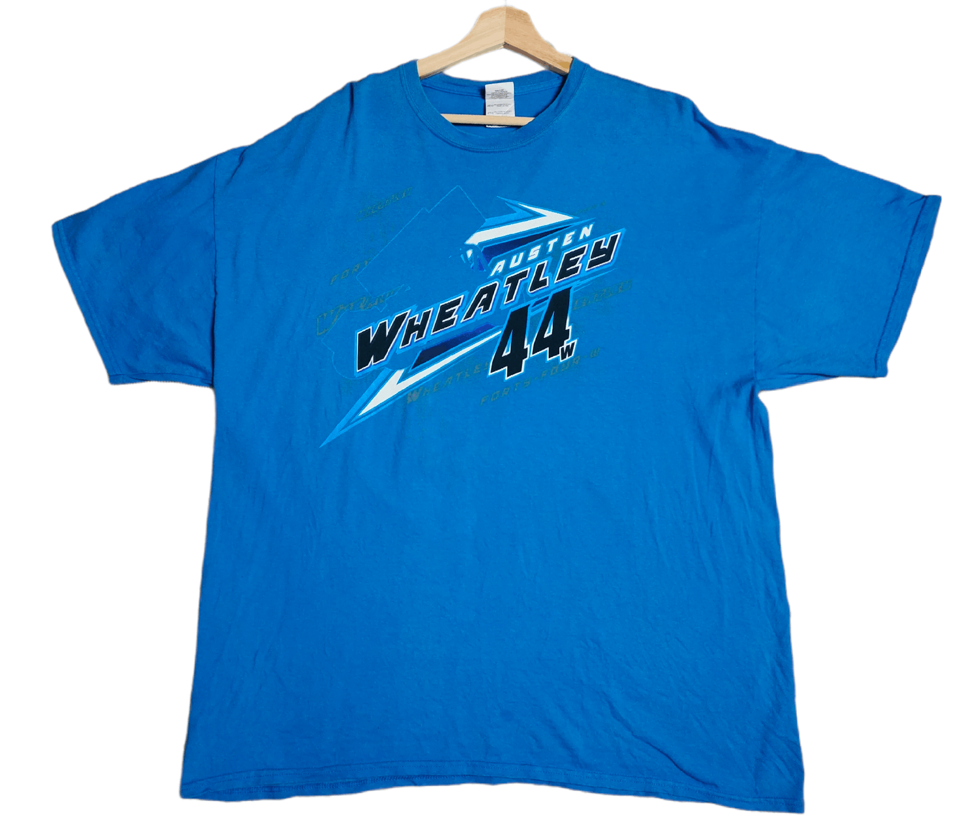 Gildan Austen Wheatley 44W tshirt Size US XXL / EU 58 / 5 - 2 Thumbnail