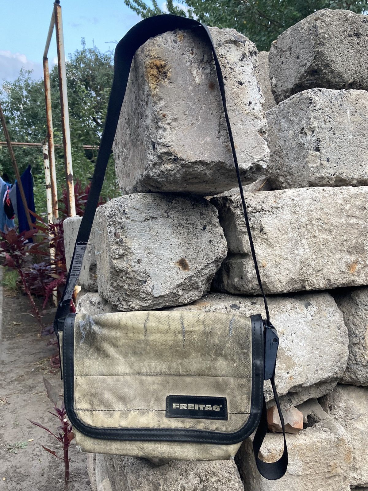 Freitag Freitag recycled white messenger bag Size ONE SIZE - 2 Thumbnail