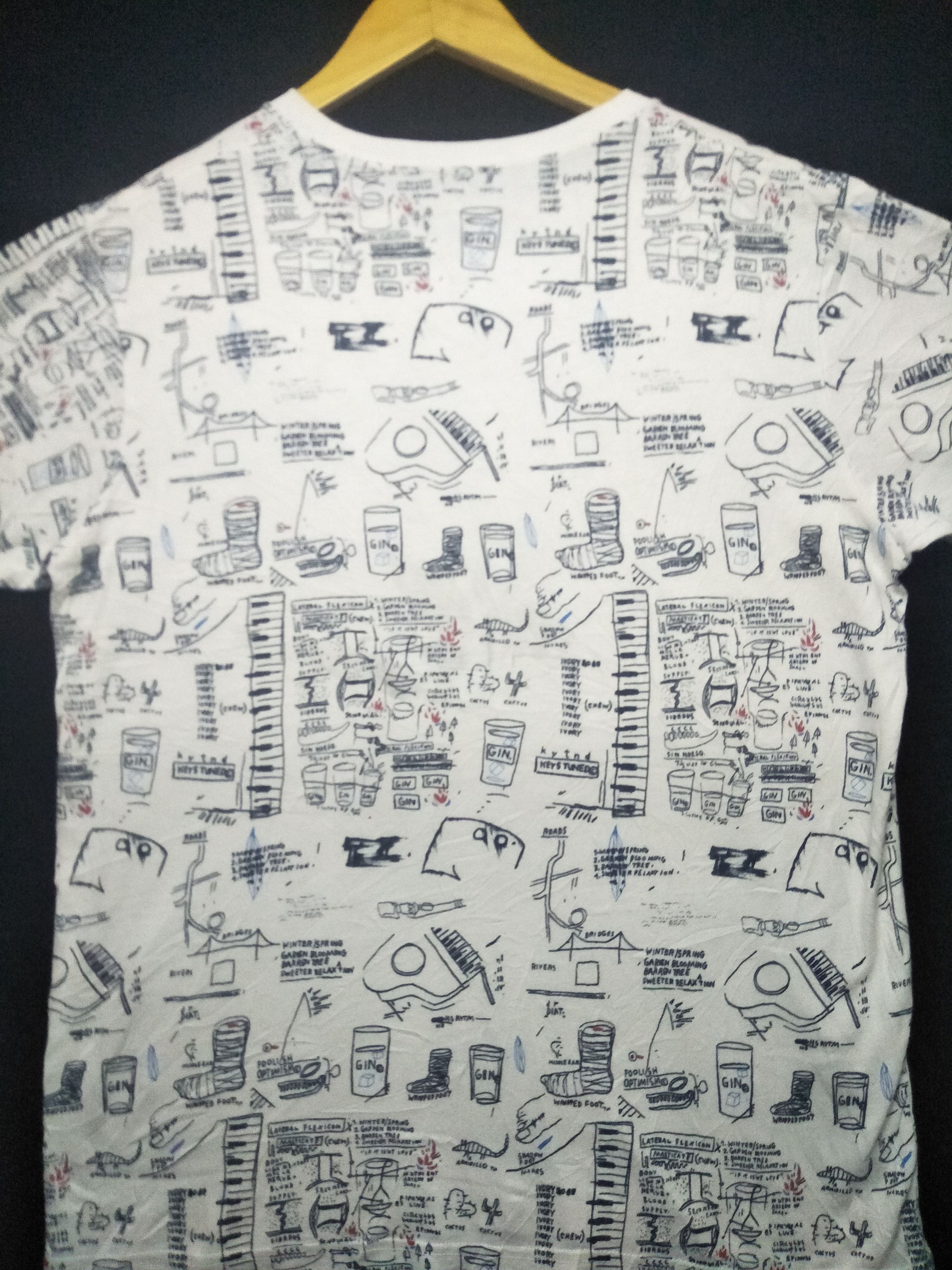 Jean-Michel Basquiat × Uniqlo Jean Michel Basquiat x Uniqlo MoMA Special Edition Size US L / EU 52-54 / 3 - 4 Thumbnail