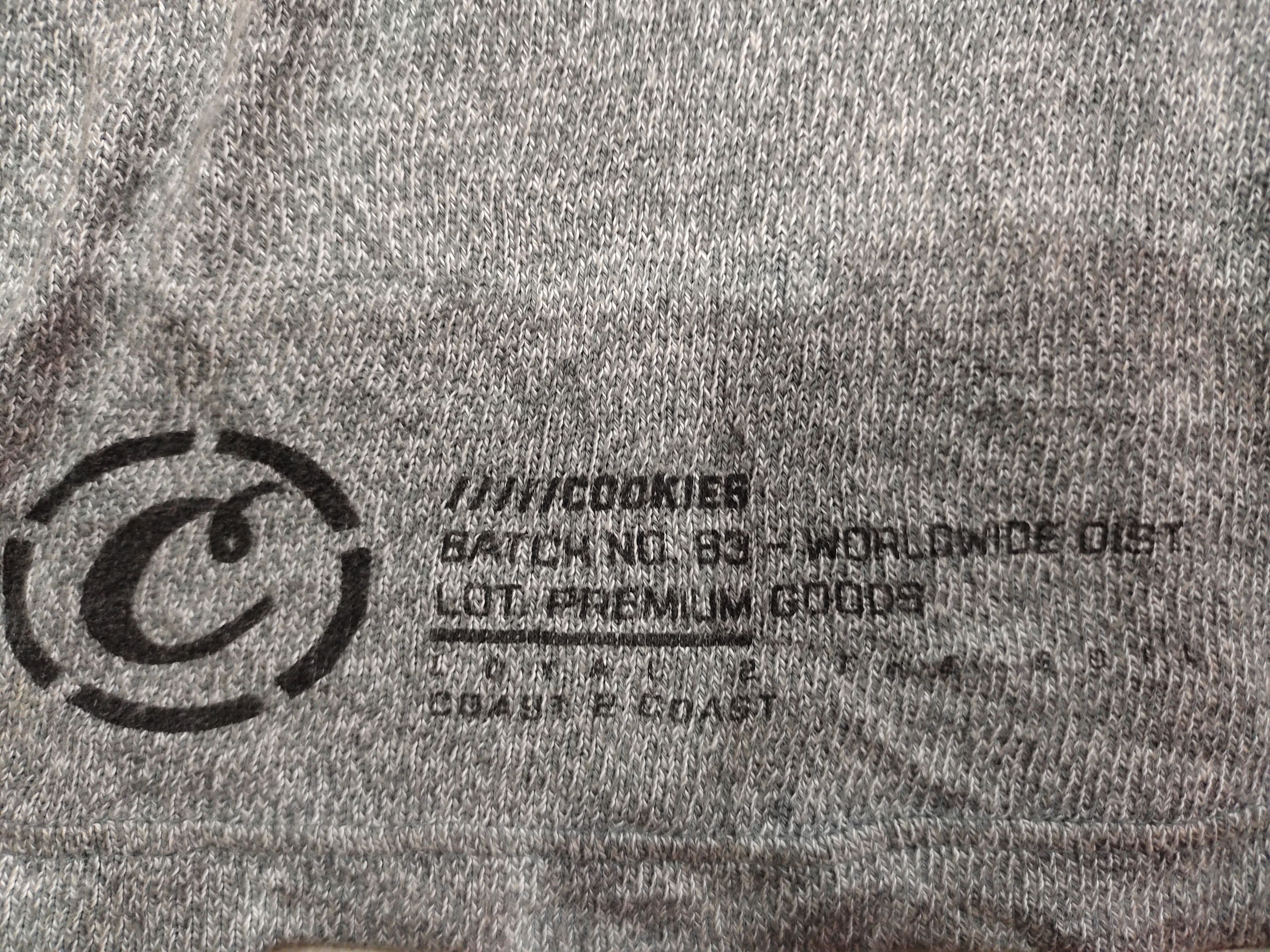 Cookies Cookies No 83 V neck tshirt Size US XL / EU 56 / 4 - 7 Thumbnail