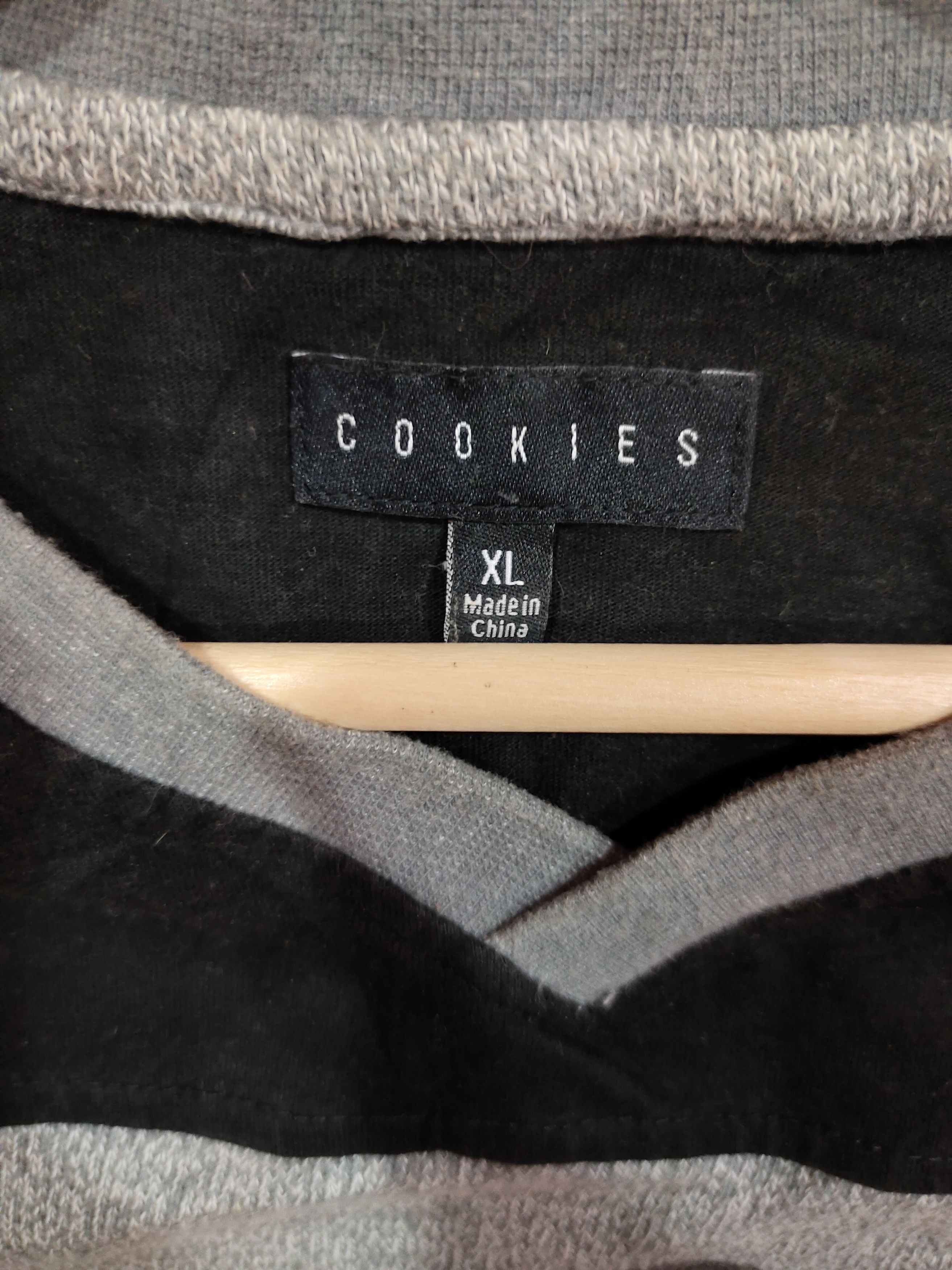 Cookies Cookies No 83 V neck tshirt Size US XL / EU 56 / 4 - 10 Thumbnail