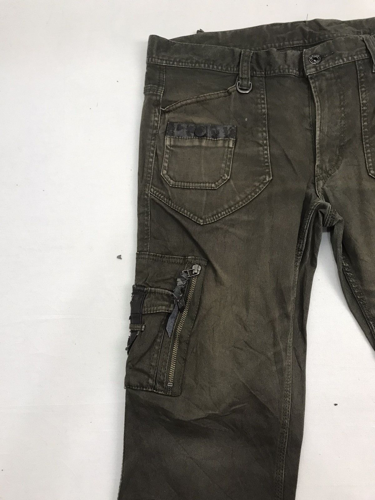 HIDEAWAYS Hideaways Distressed multipocket cargopants Size US 32 / EU 48 - 6 Thumbnail