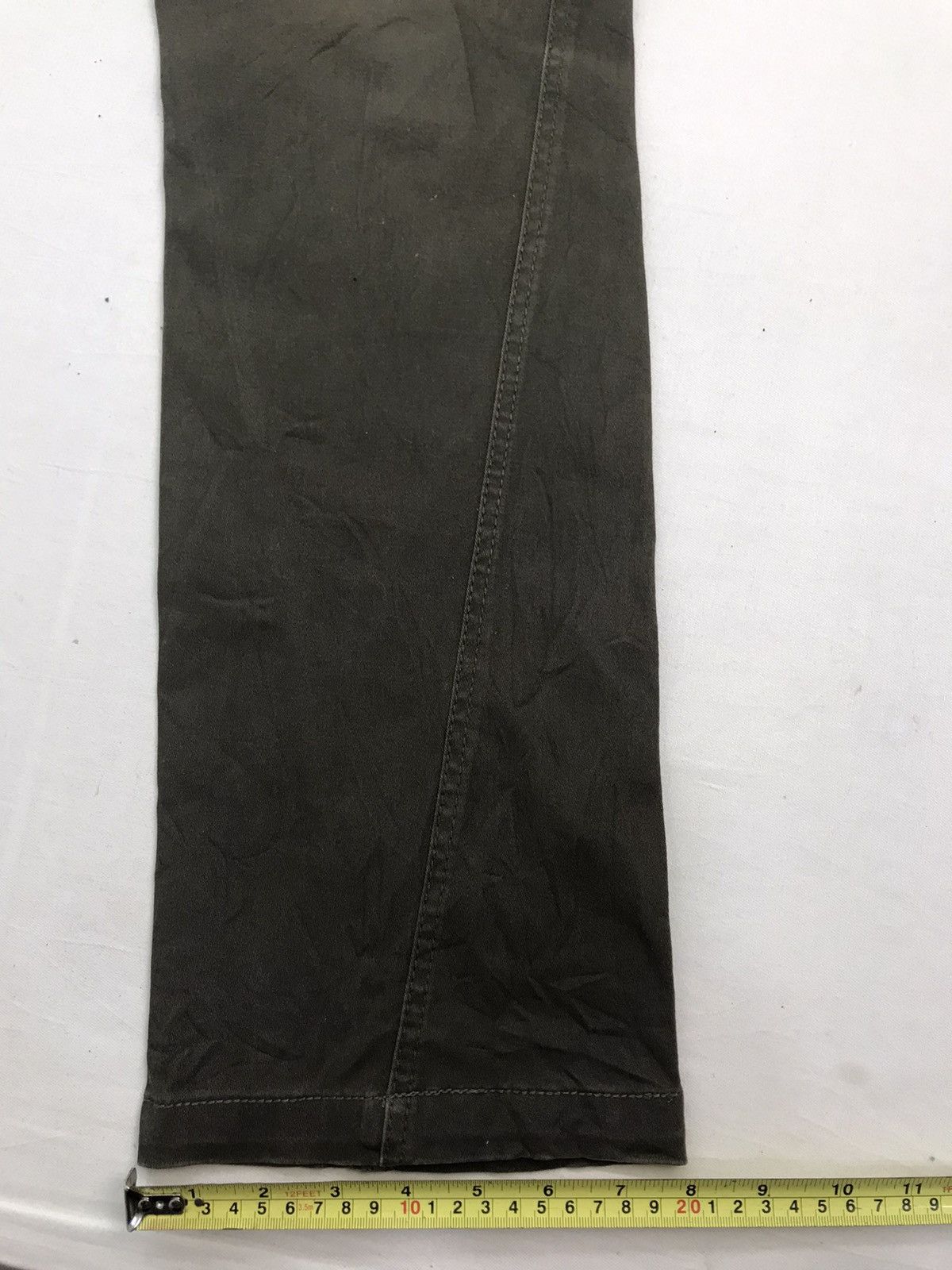 HIDEAWAYS Hideaways Distressed multipocket cargopants Size US 32 / EU 48 - 22 Thumbnail