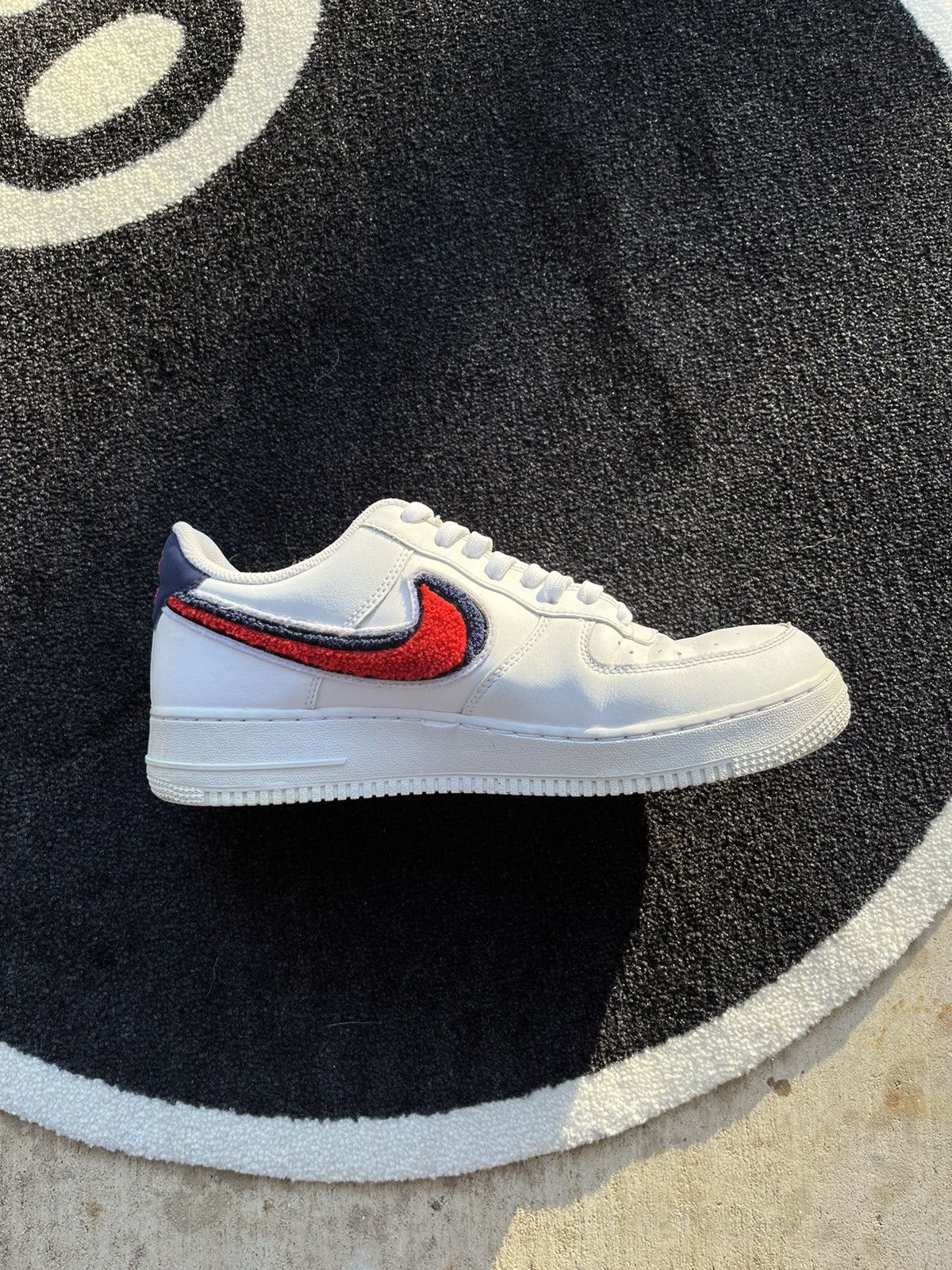 Air Force 07 LV8 'Chenille Swoosh'