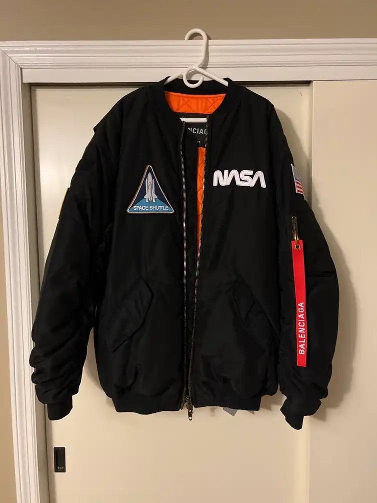 BALENCIAGA 21AW NASA ボンバージャケット 美品 正規品 BALENCIAGA 21AW NASA ボンバージャケット 美品 正規品 - メルカリ